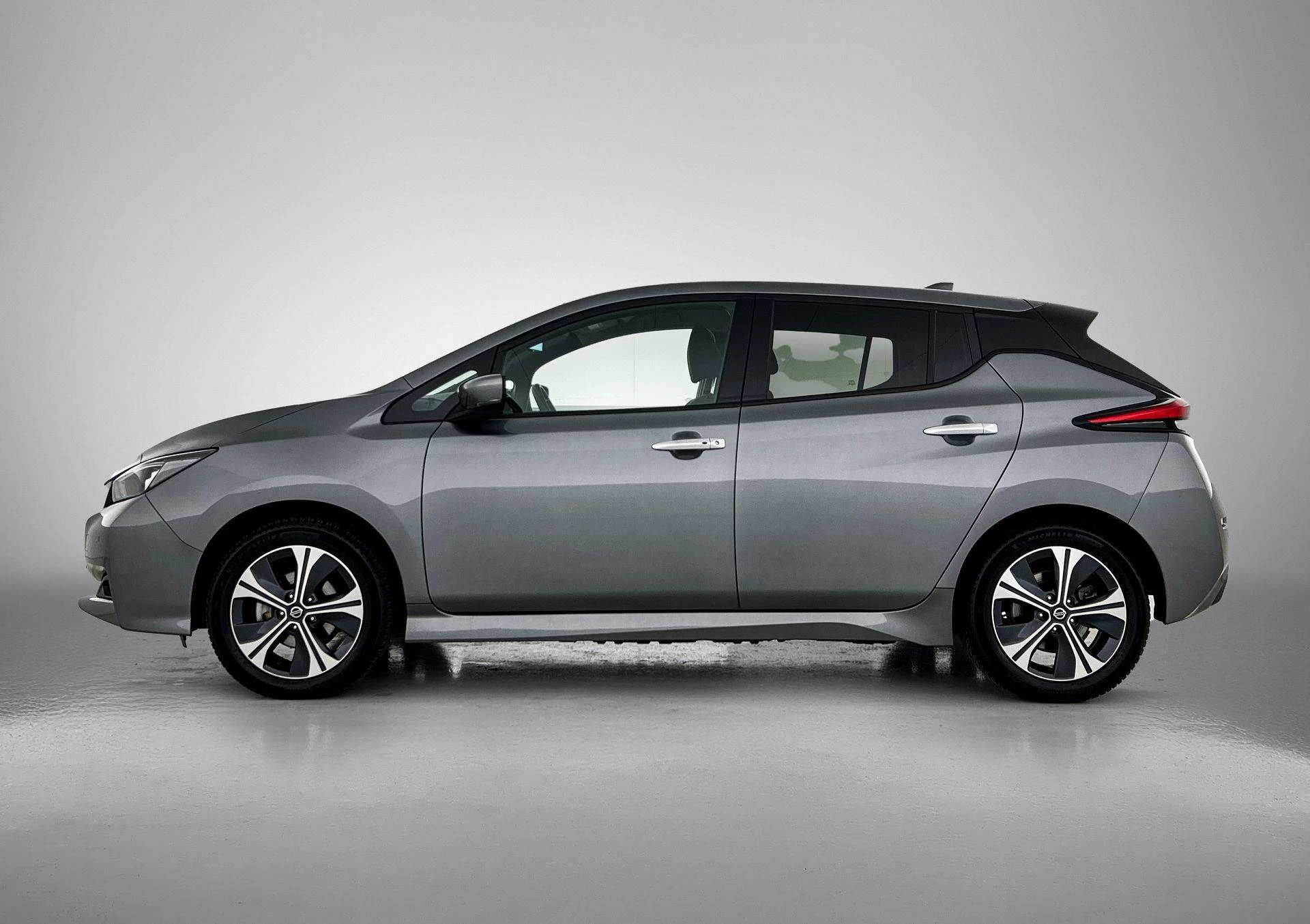 Nissan-Leaf-image-1