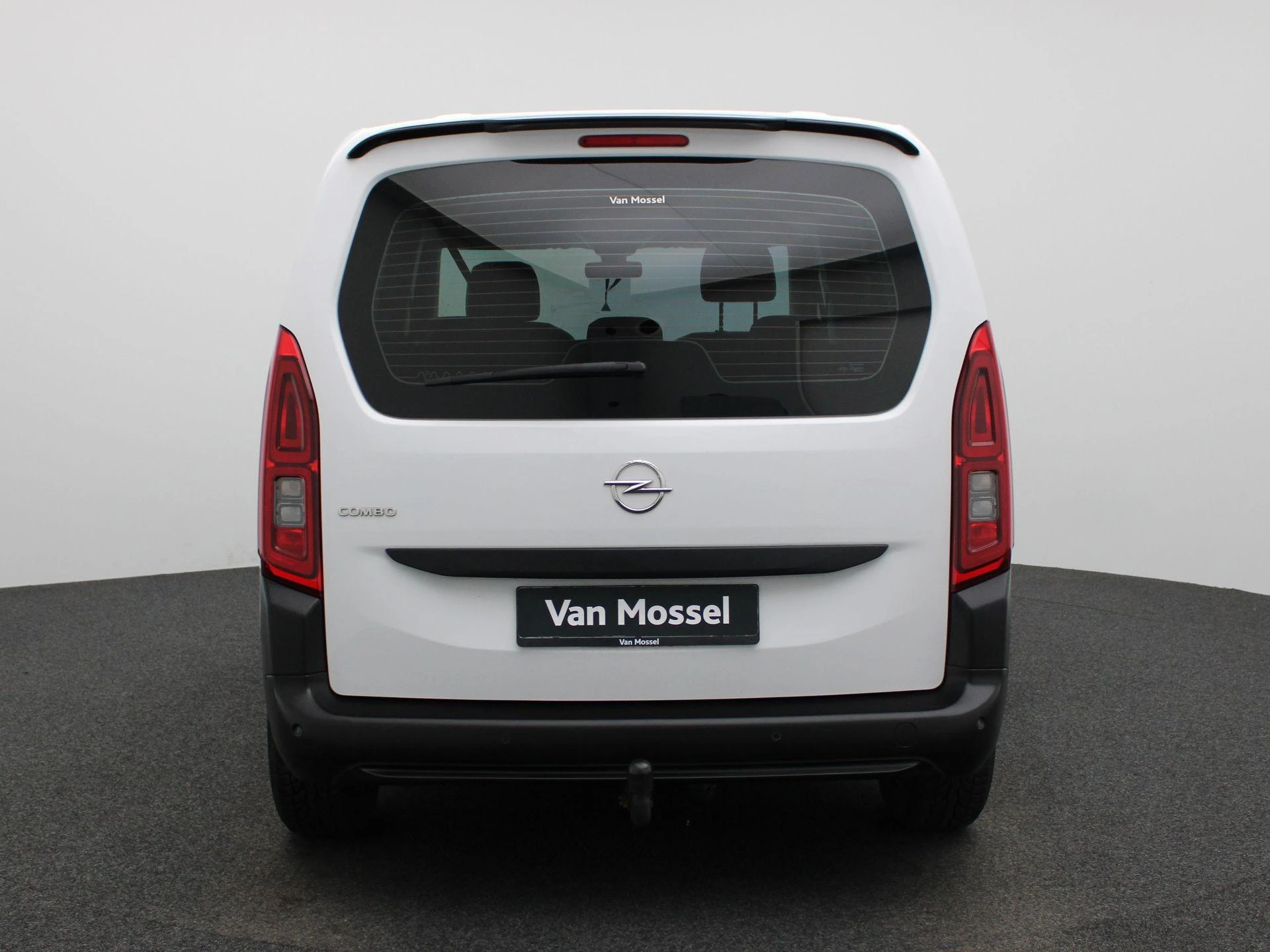 Opel-Combo Life-image-5