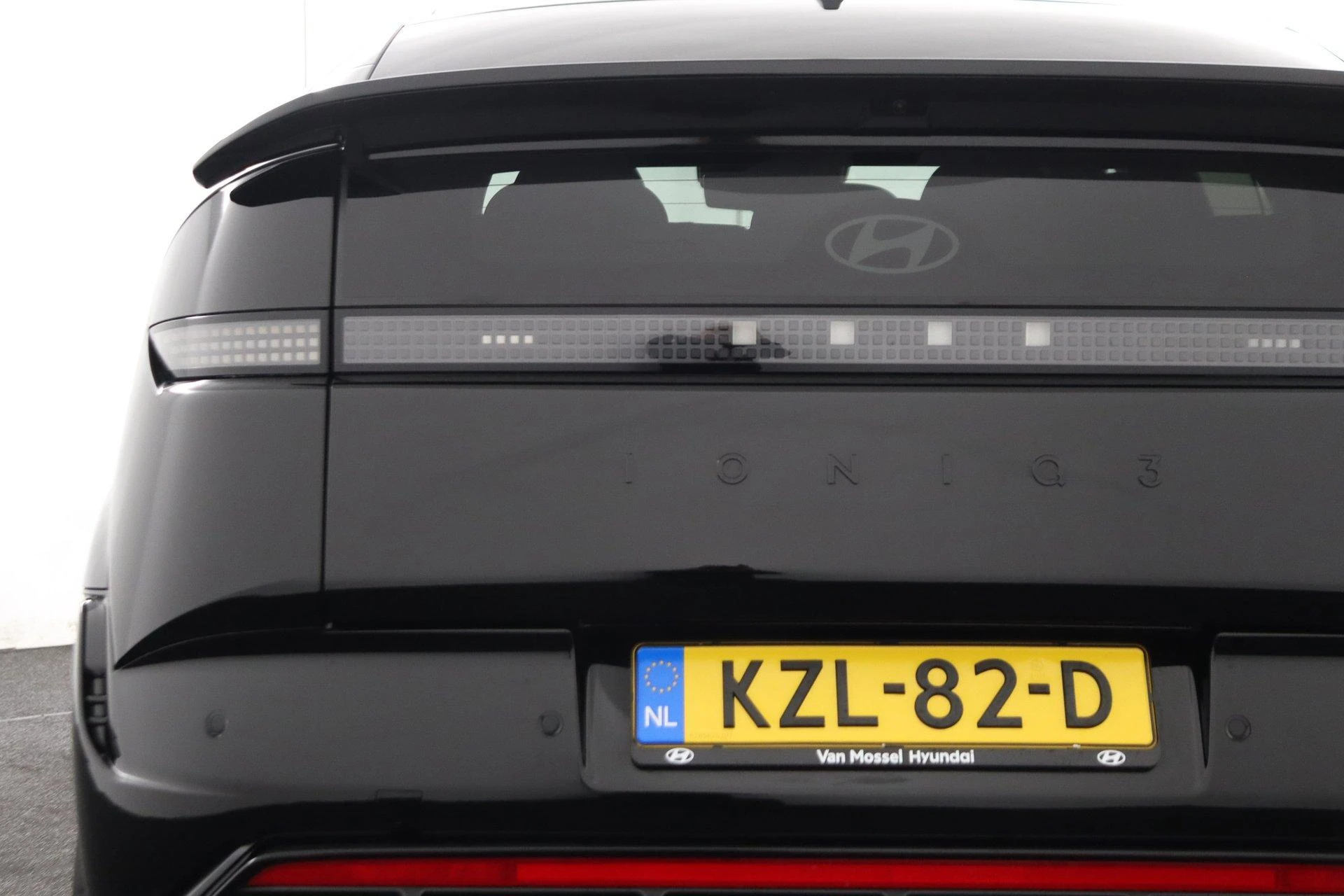 Hyundai-IONIQ 3-image-39