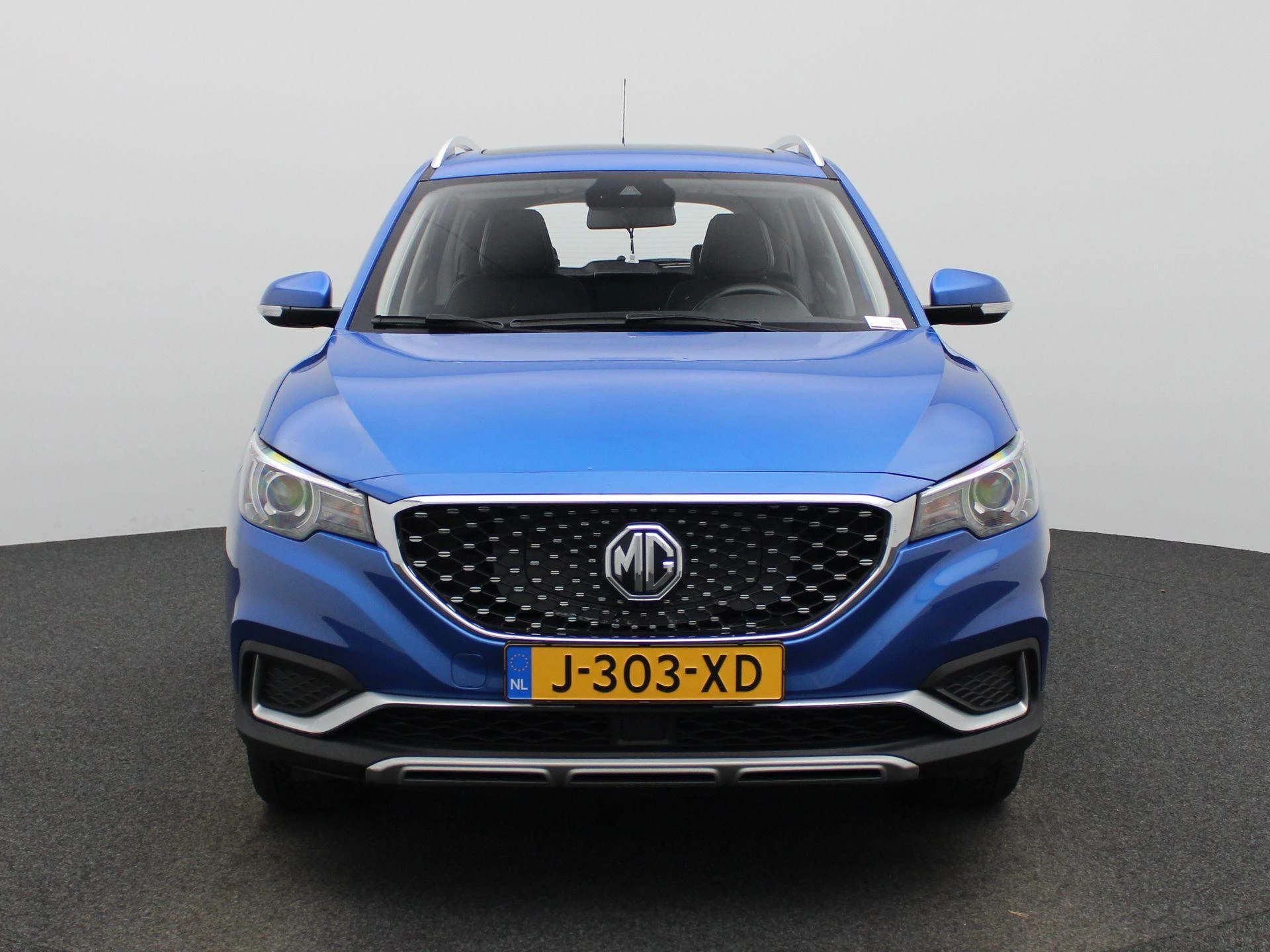 MG-ZS EV-image-2
