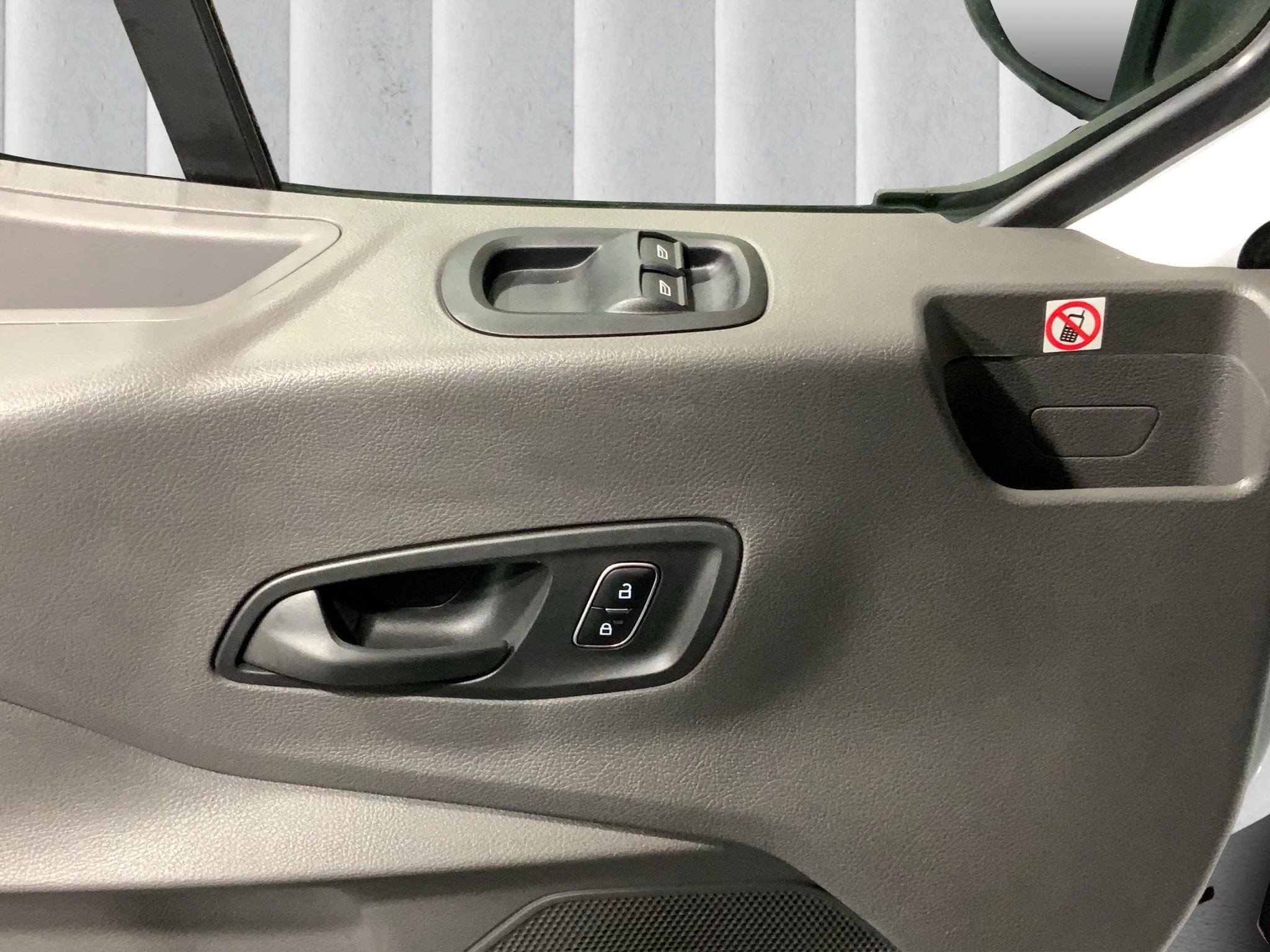 Ford-Transit-image-14