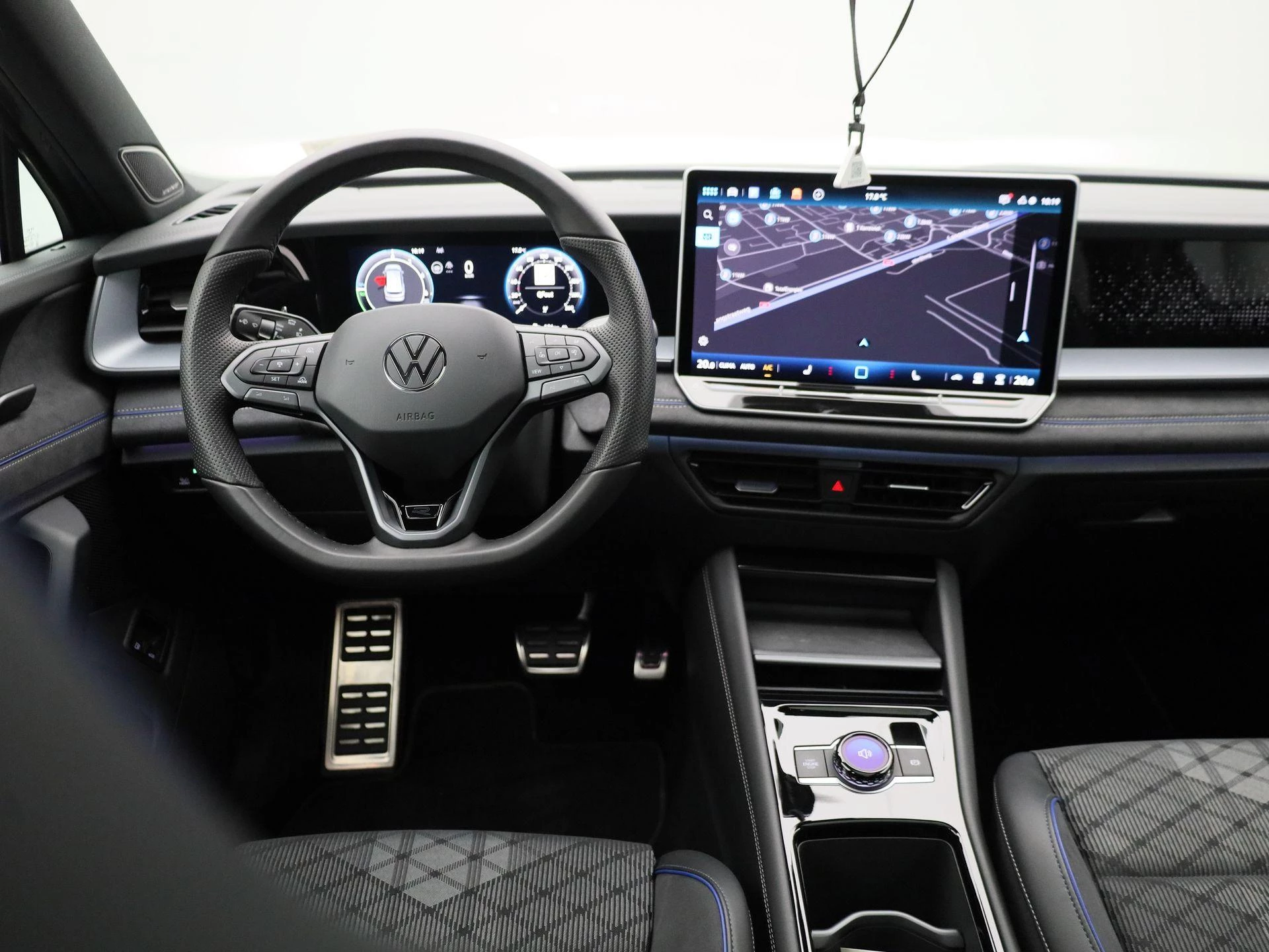 Volkswagen-Tayron-image-6