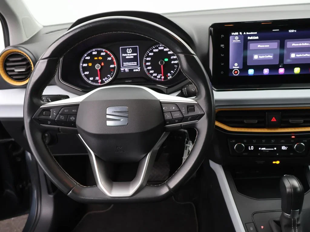 SEAT-Arona-image-14