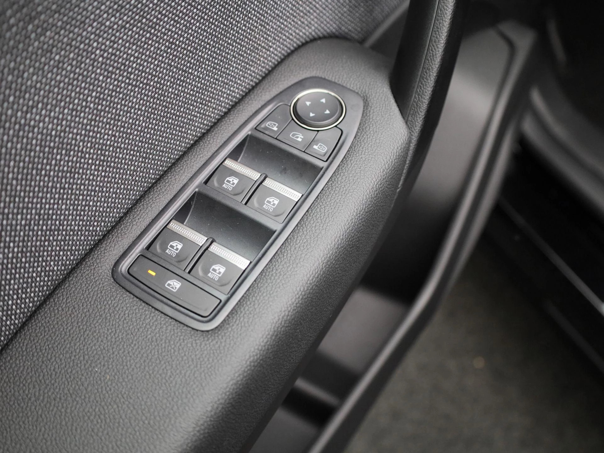 Renault-Captur-image-25