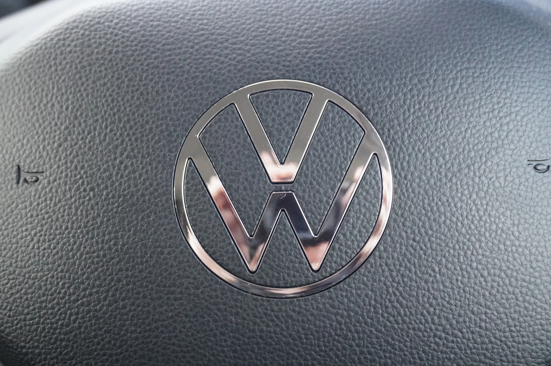 Volkswagen-Transporter-image-26