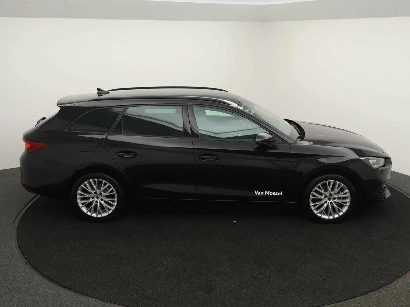 SEAT Leon ST Leon Break Move Navi 1.5 eTSI 115pk DSG / DEMO