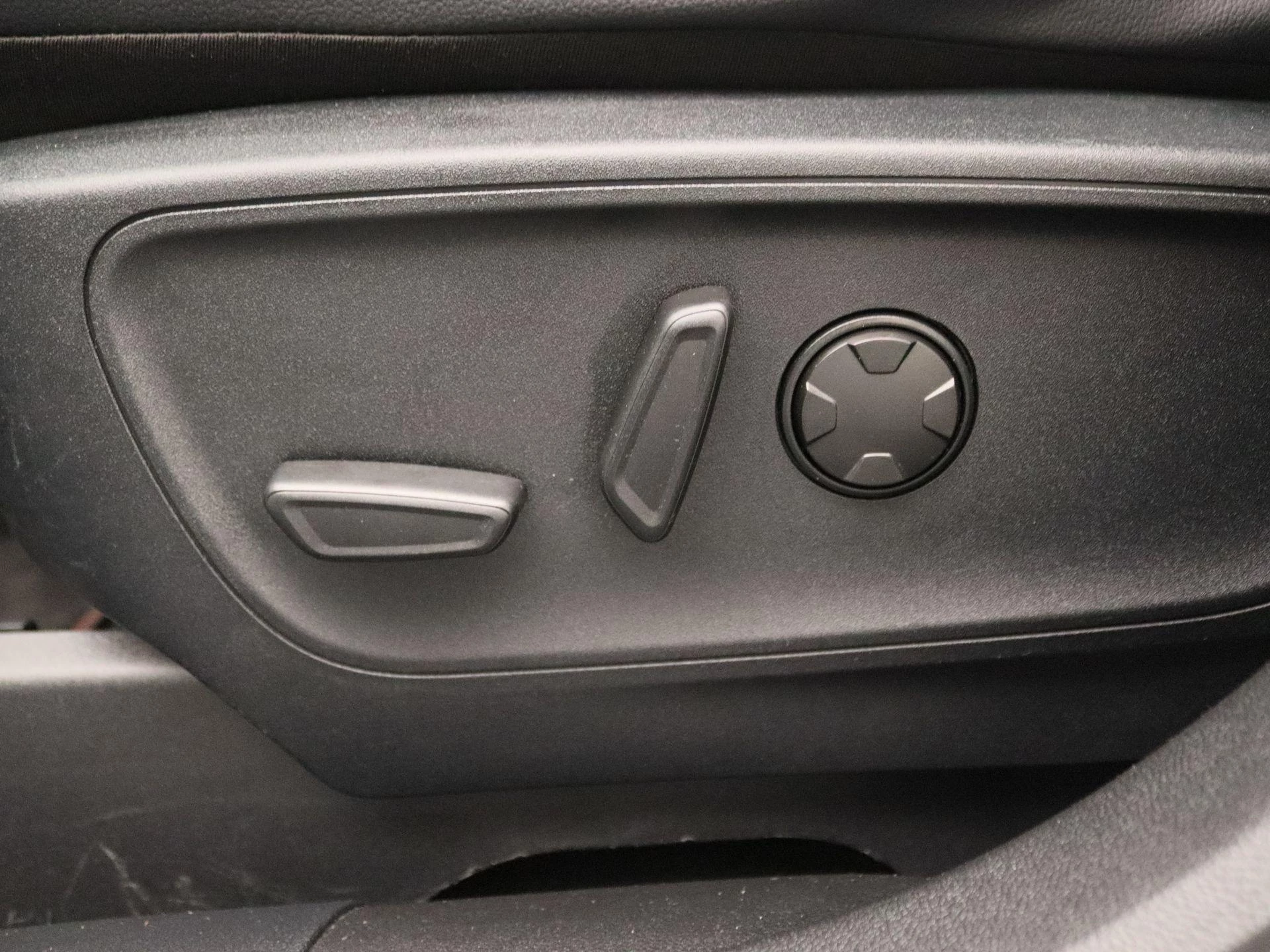 Ford-Kuga-image-14