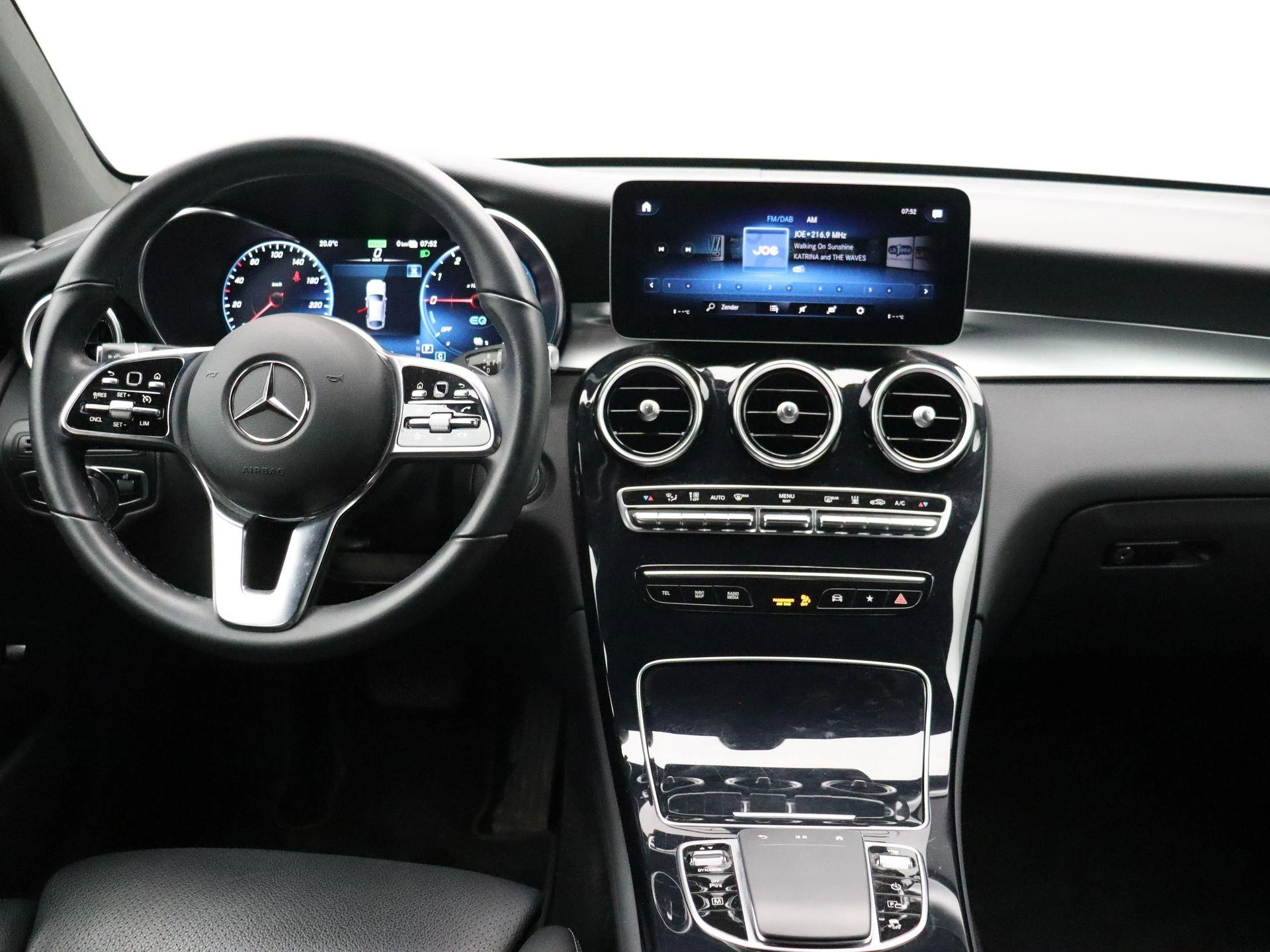 Mercedes-Benz GLC 300 de 4M Business Solution Coupé + LEDER + CARPLAY +