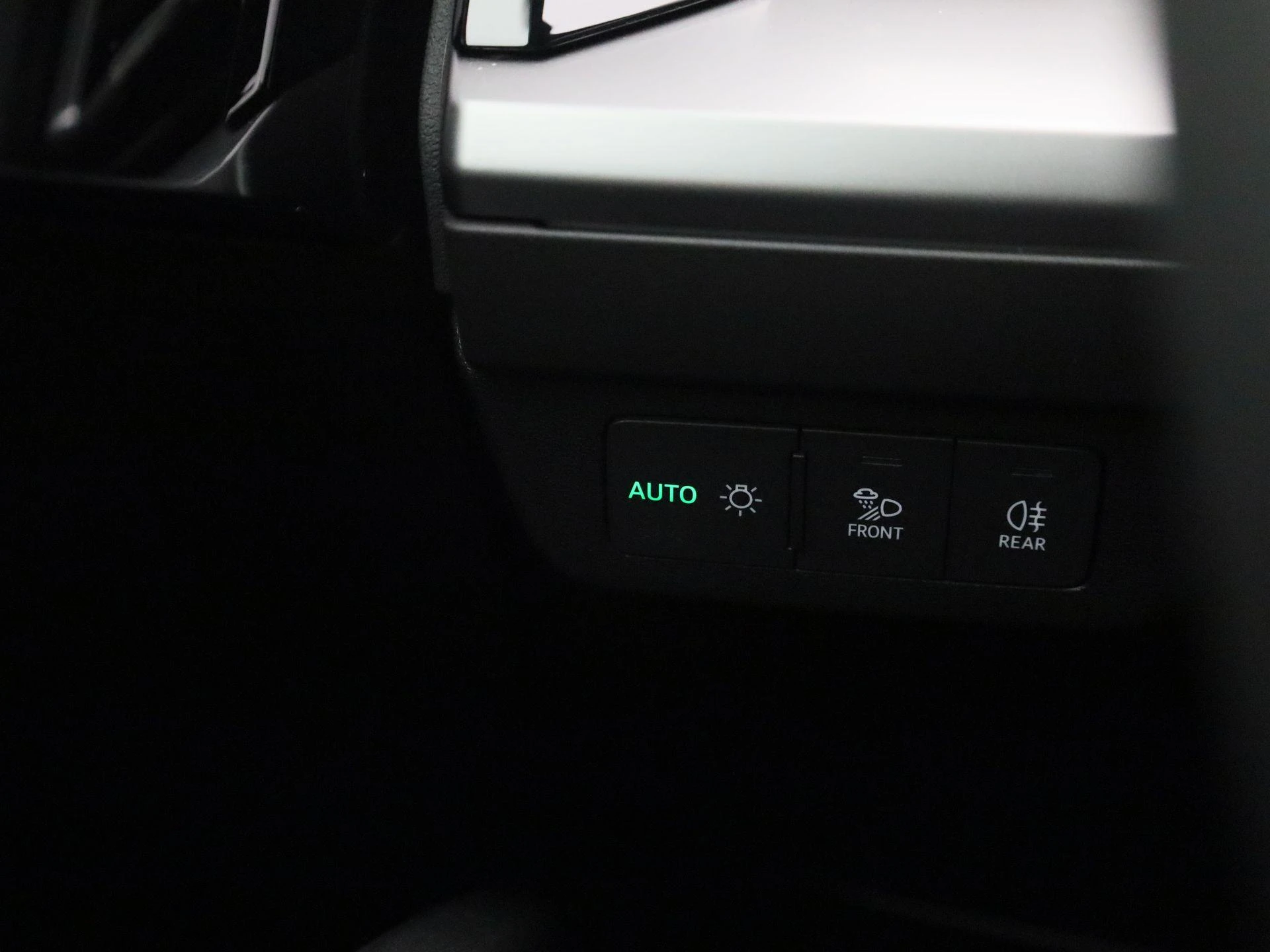 Audi-Q4 e-tron-image-25