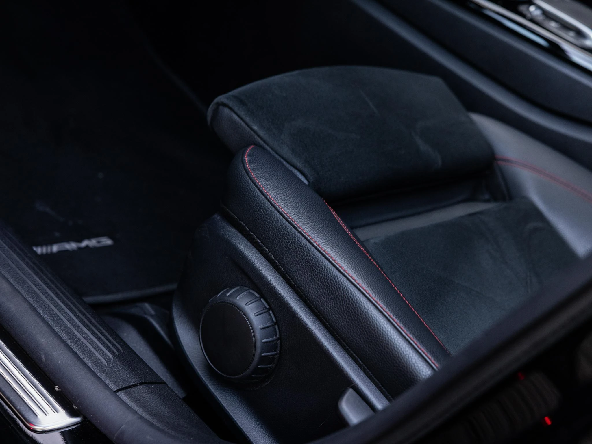 Mercedes-Benz-CLA-image-24