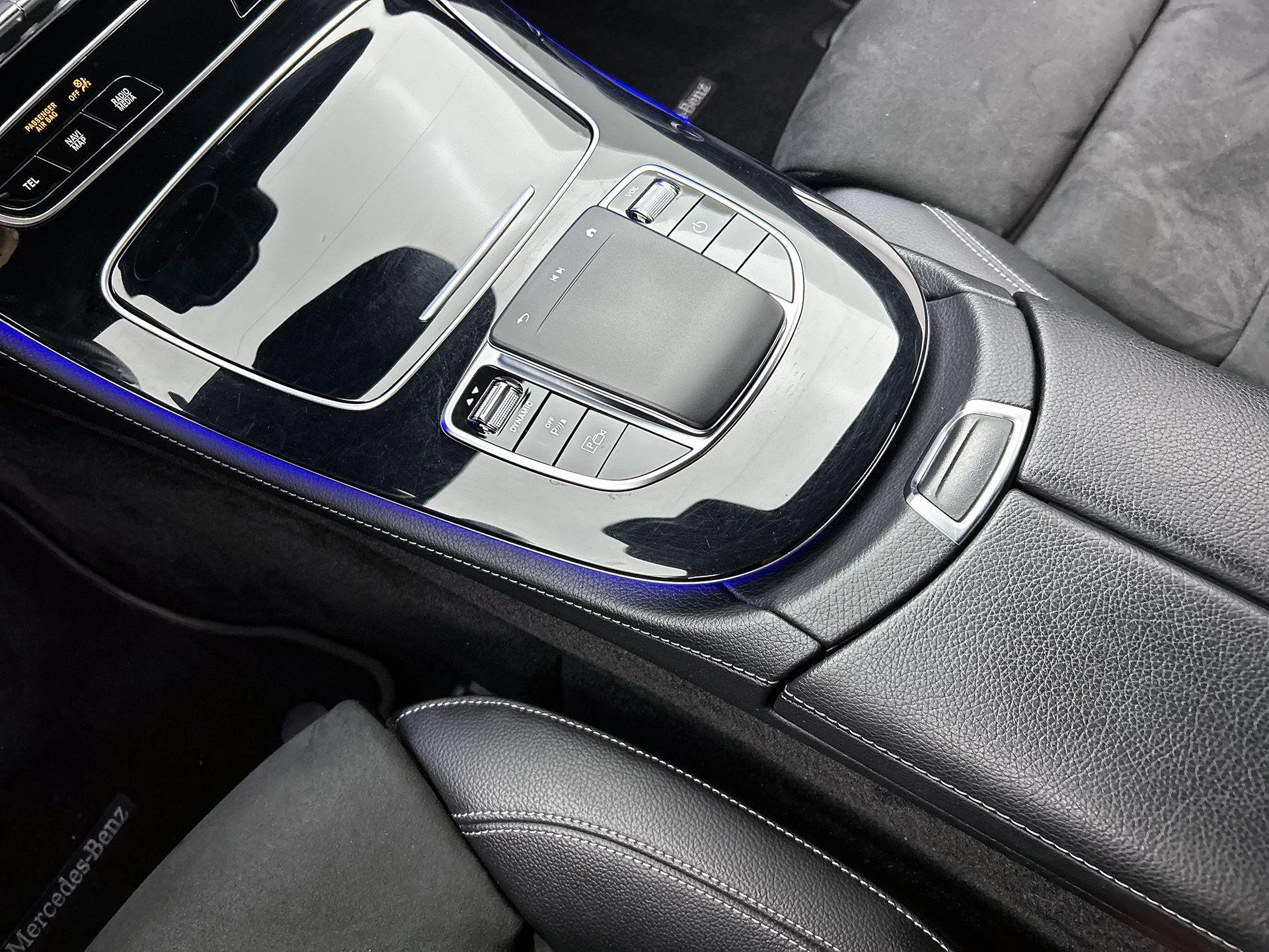 Mercedes-Benz-E-Klasse-image-37