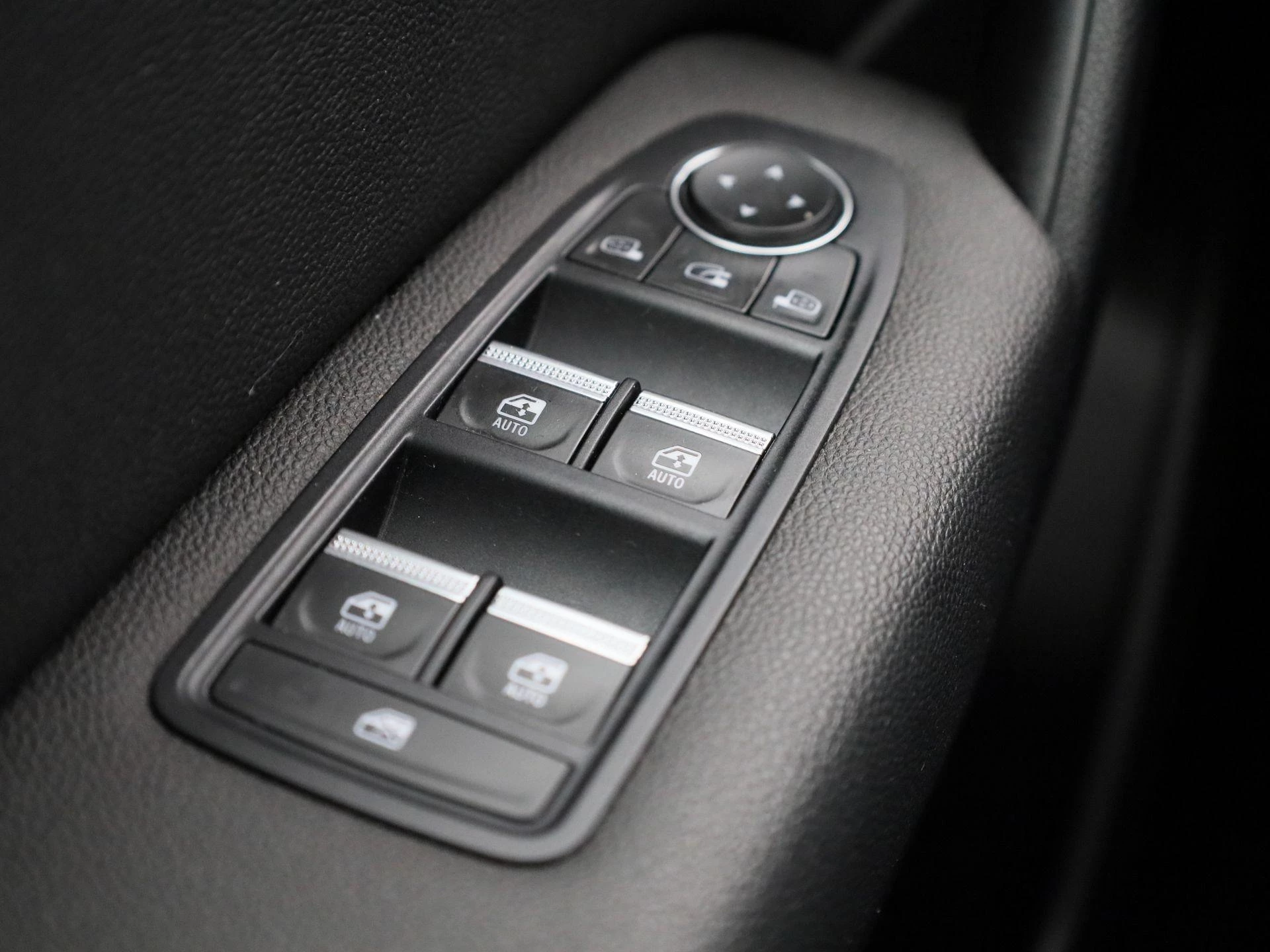 Renault-Captur-image-30