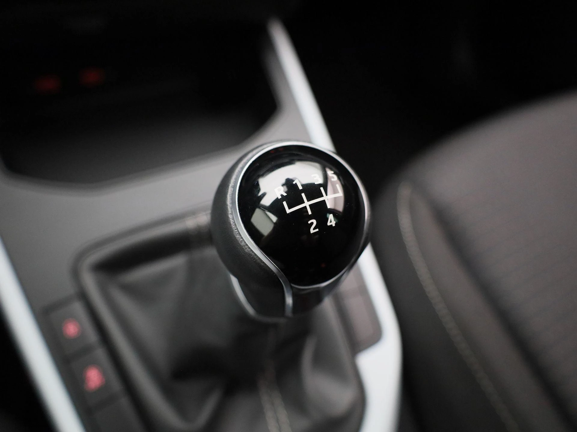 SEAT-Arona-image-27