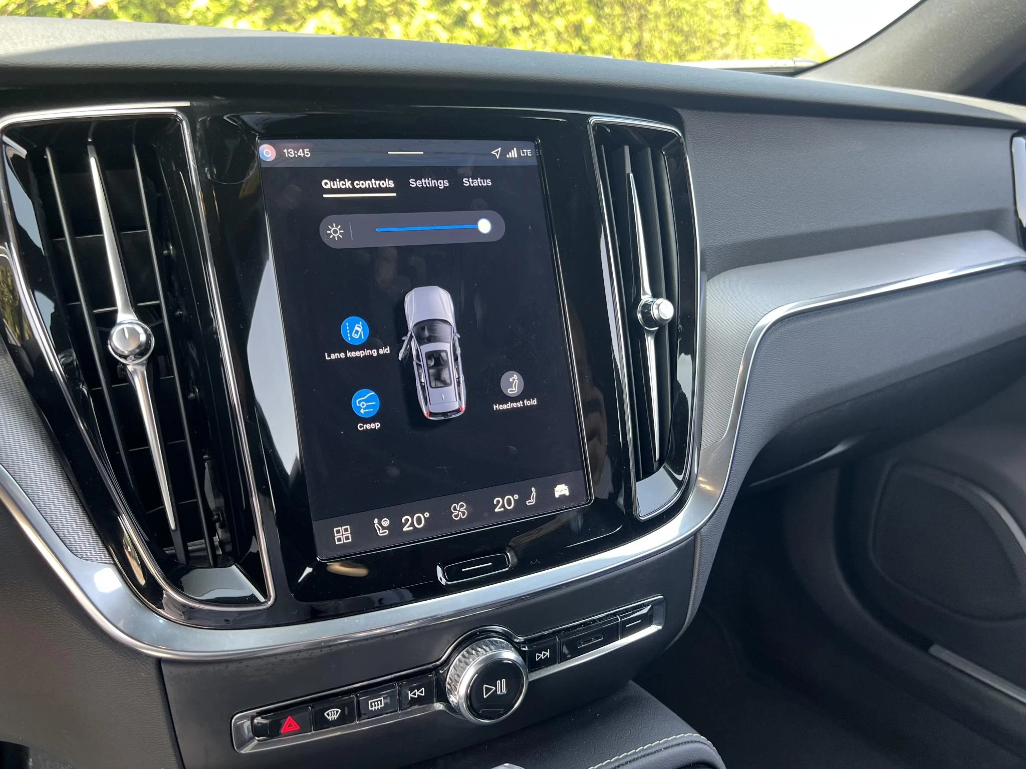 Volvo V60 T6 Plug-in hybrid AWD Plus Dark