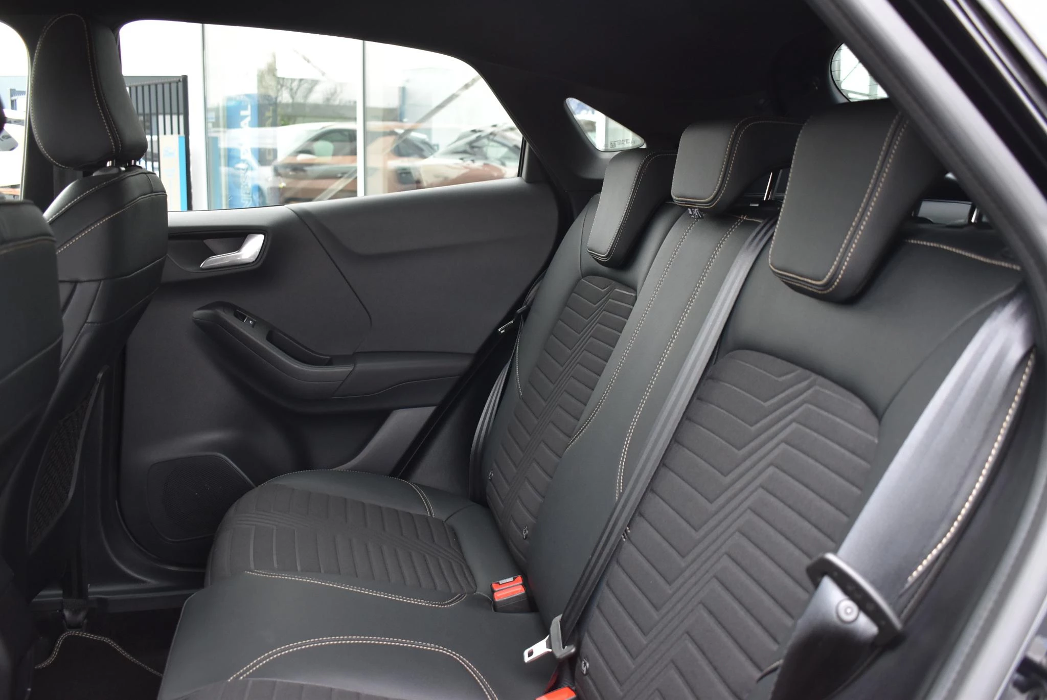 Ford Puma 1.0 EcoBoost Hybrid ST-Line X Gold Edition