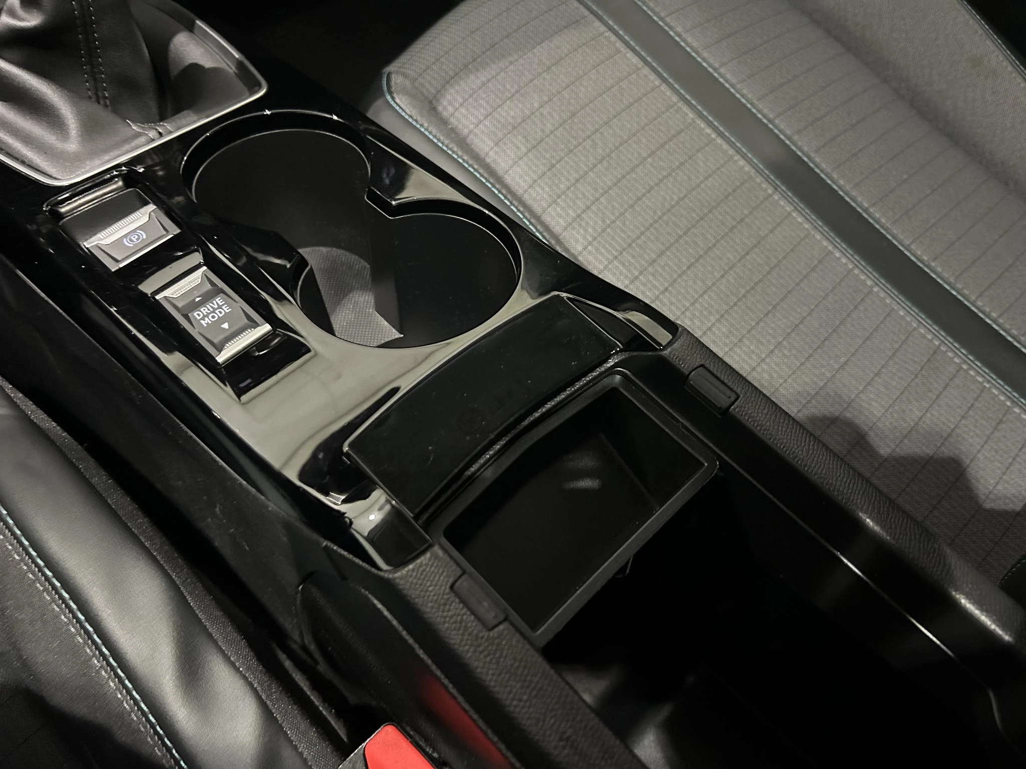 Peugeot-208-image-14