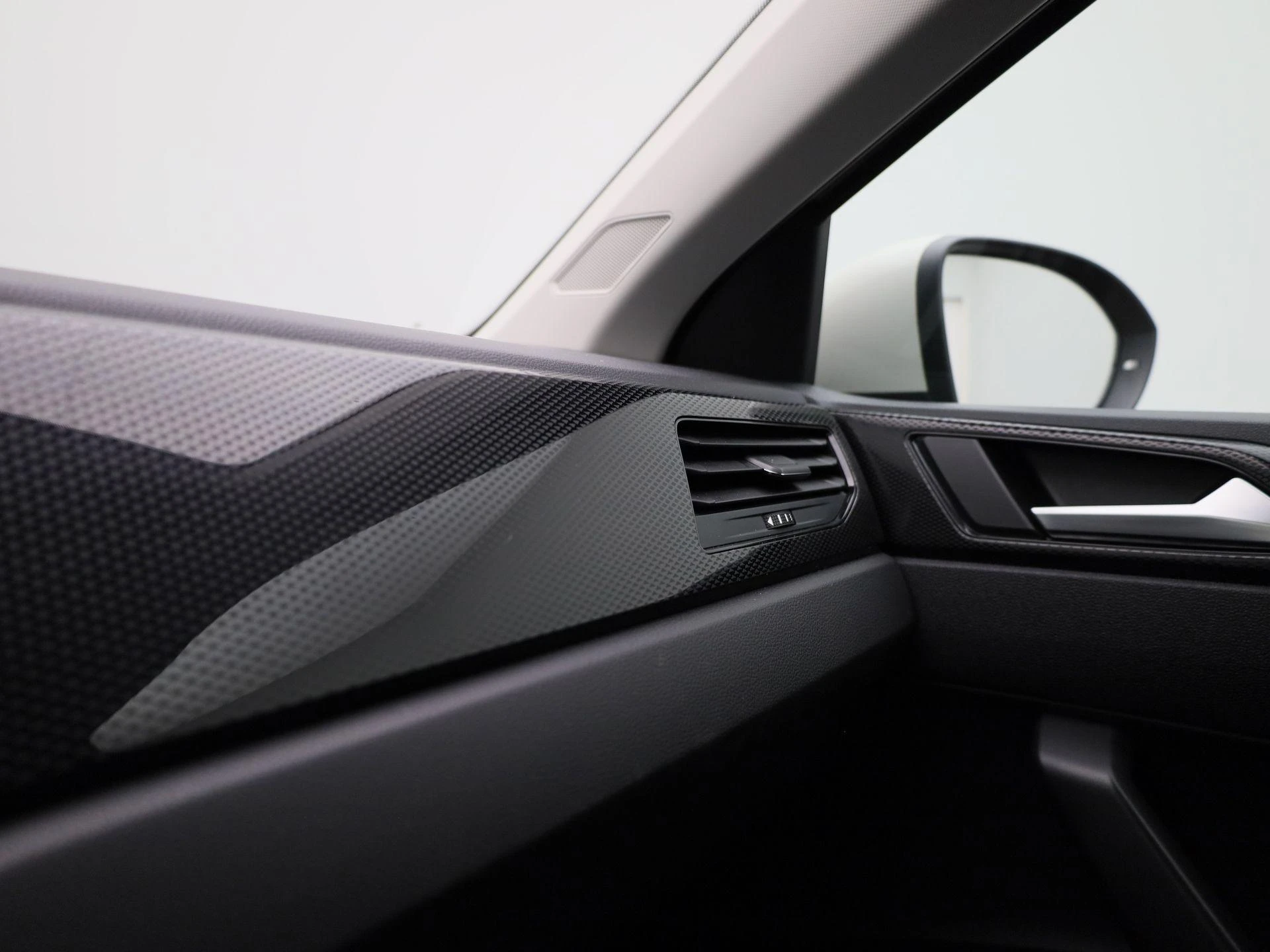 Volkswagen-Taigo-image-28