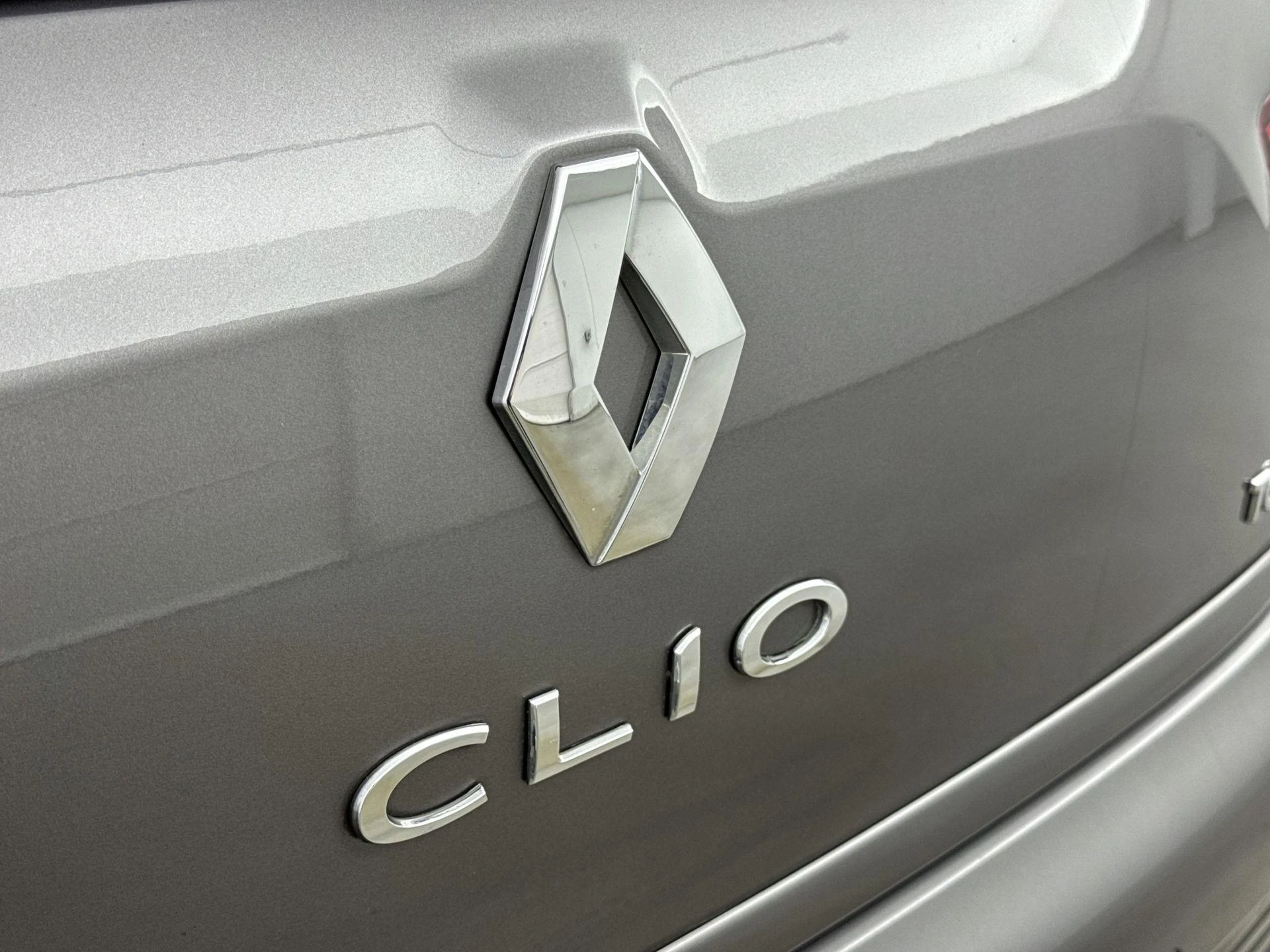 Renault-Clio-image-22