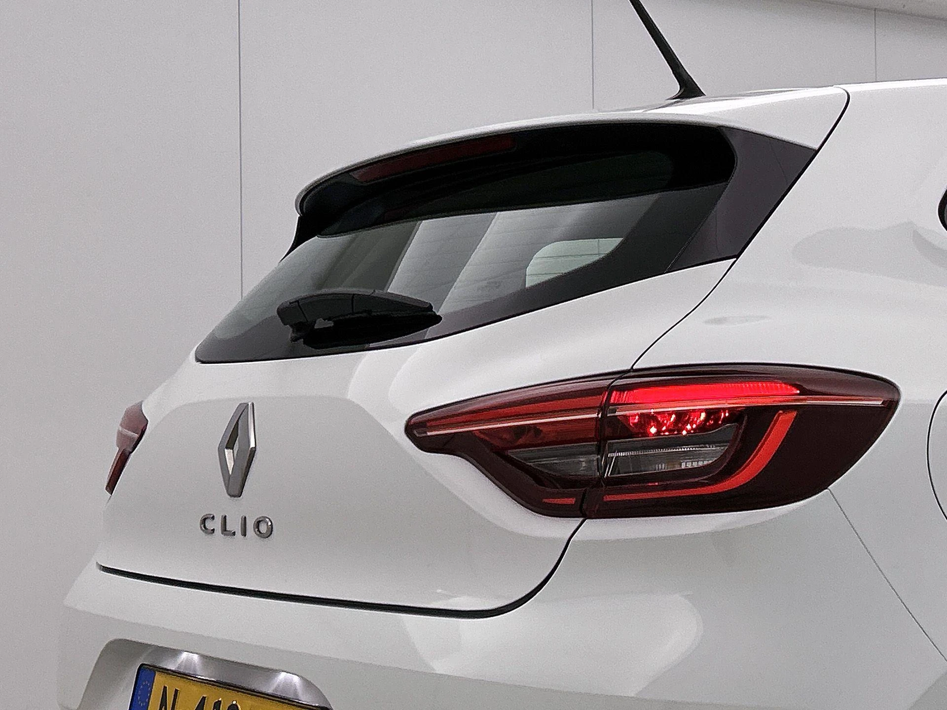 Renault-Clio-image-16