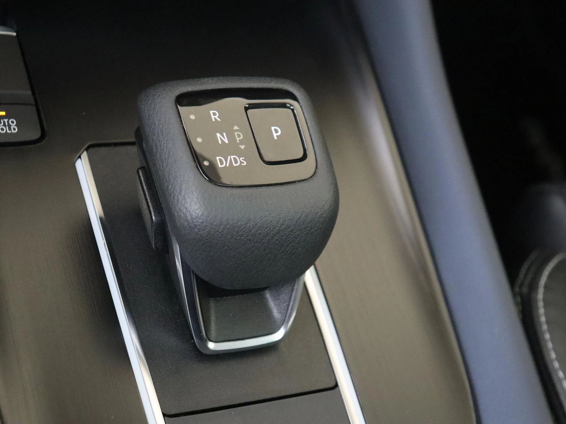 Nissan-QASHQAI-image-14