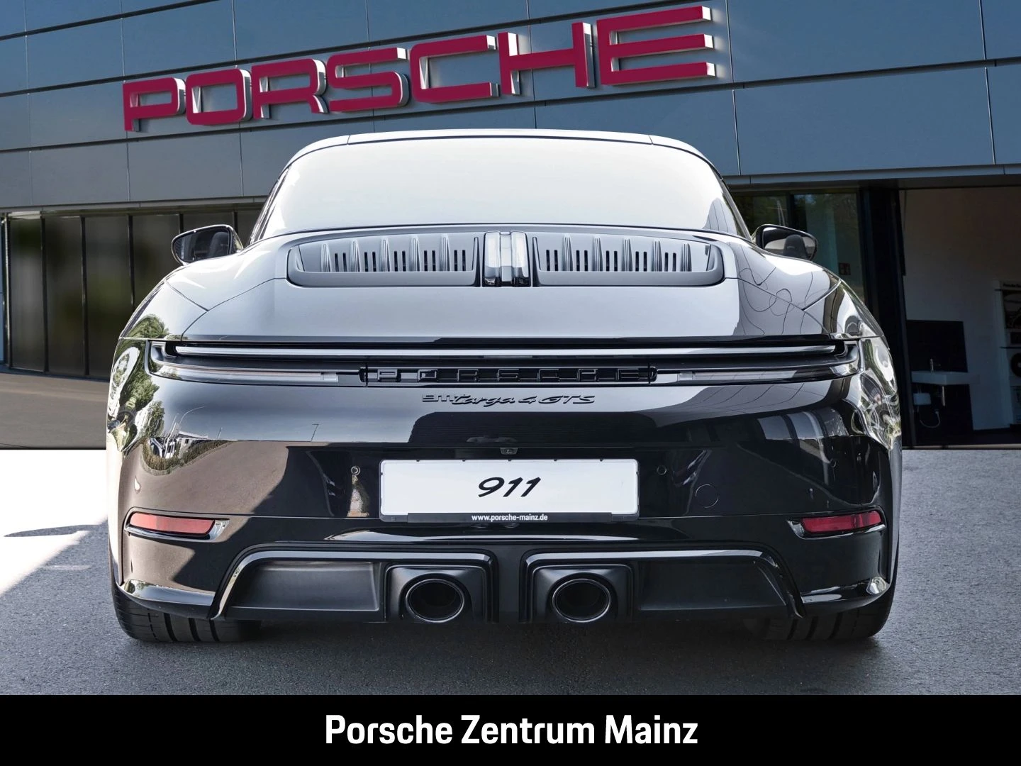 Porsche-911-image-8