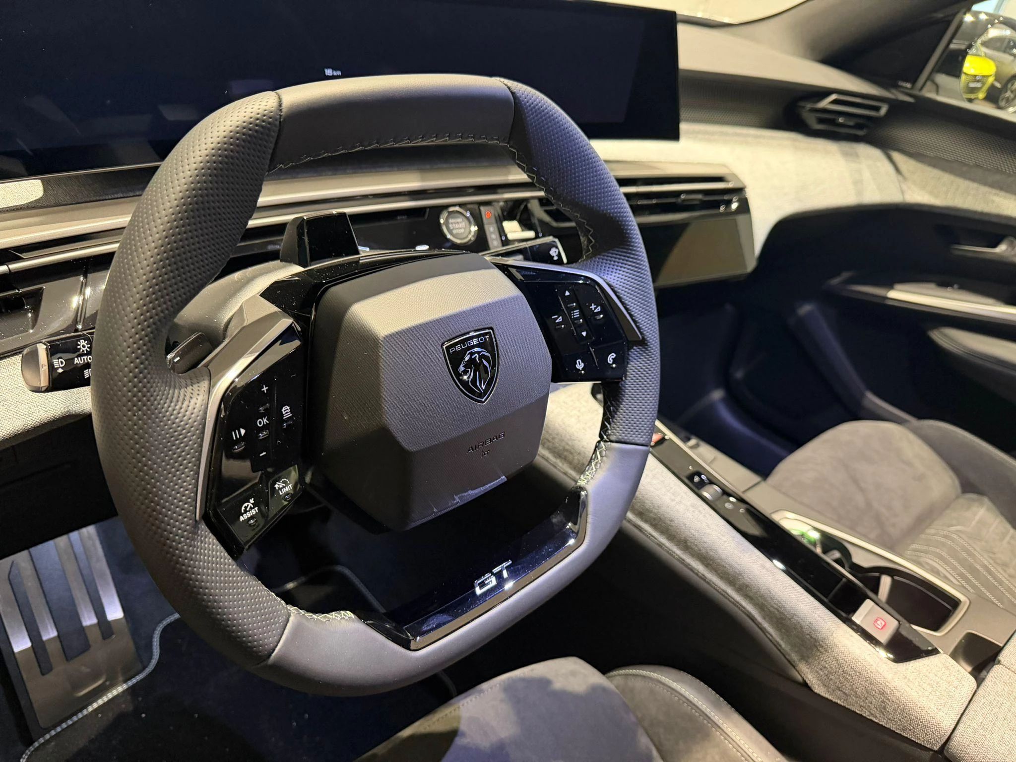 Peugeot-e-3008-image-31