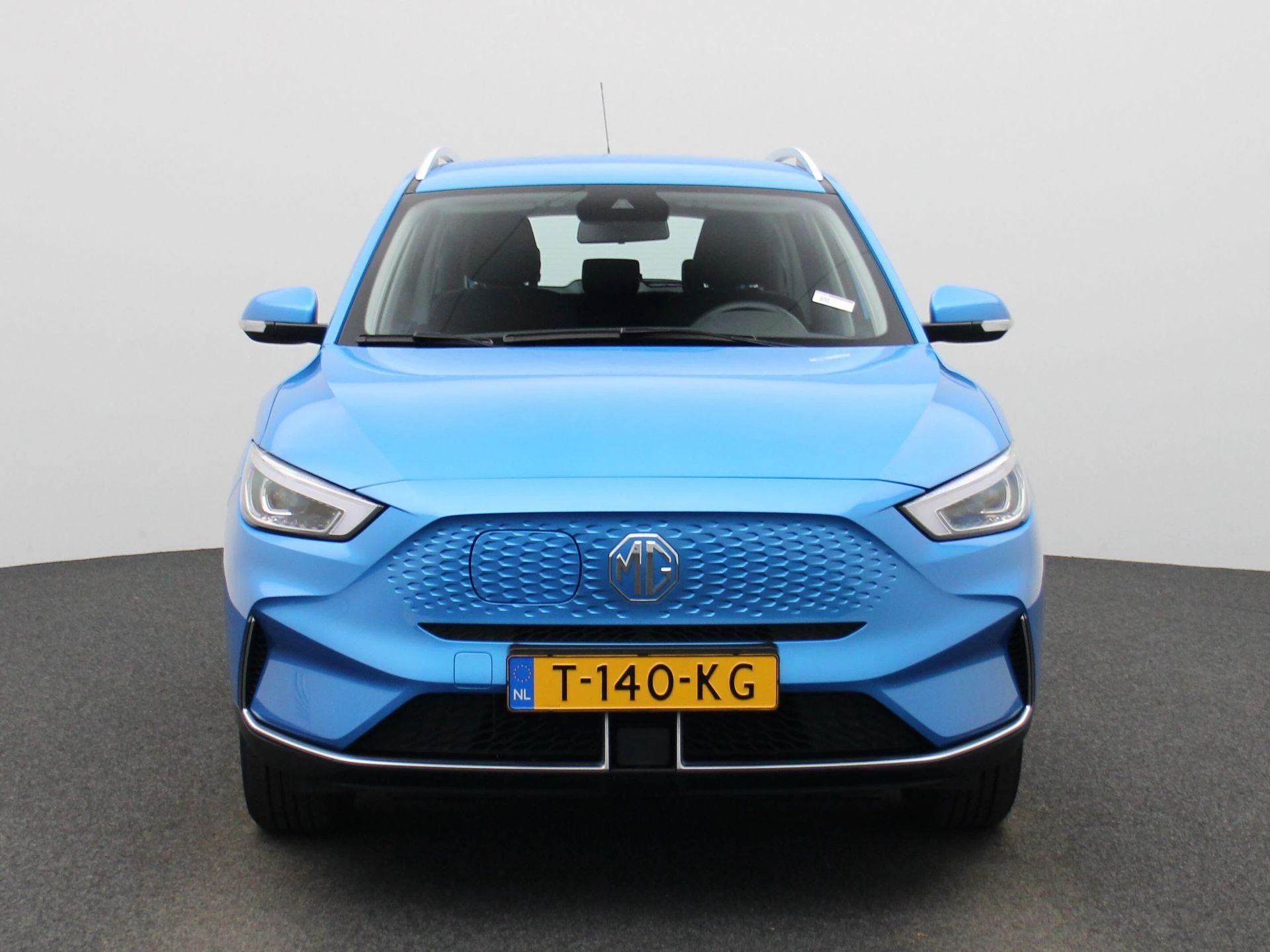 MG-ZS EV-image-3