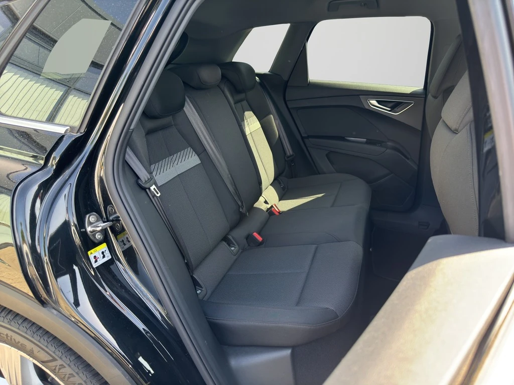 Audi-Q4 e-tron-image-8