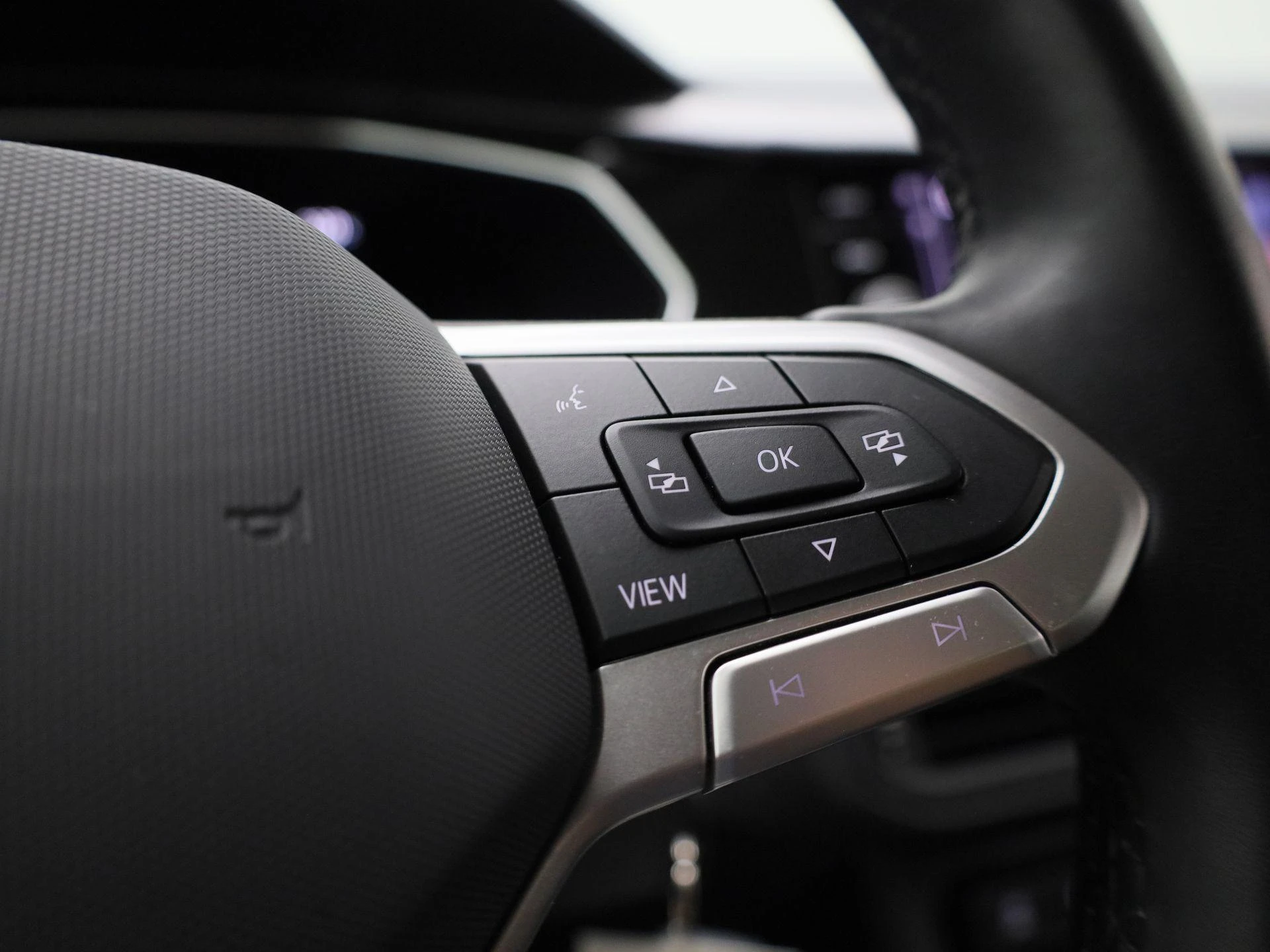 Volkswagen-T-Cross-image-17