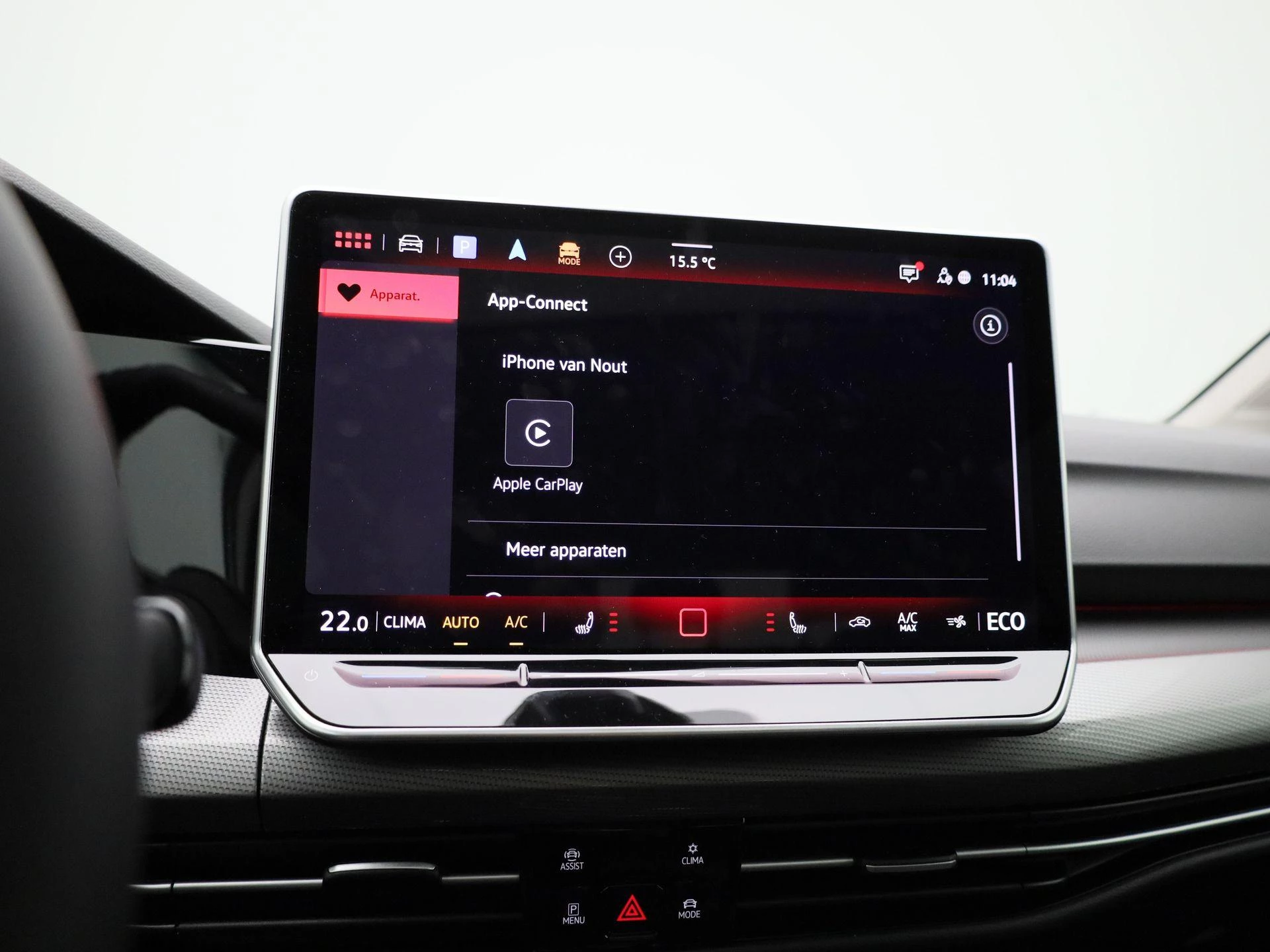 Volkswagen-Golf-image-29