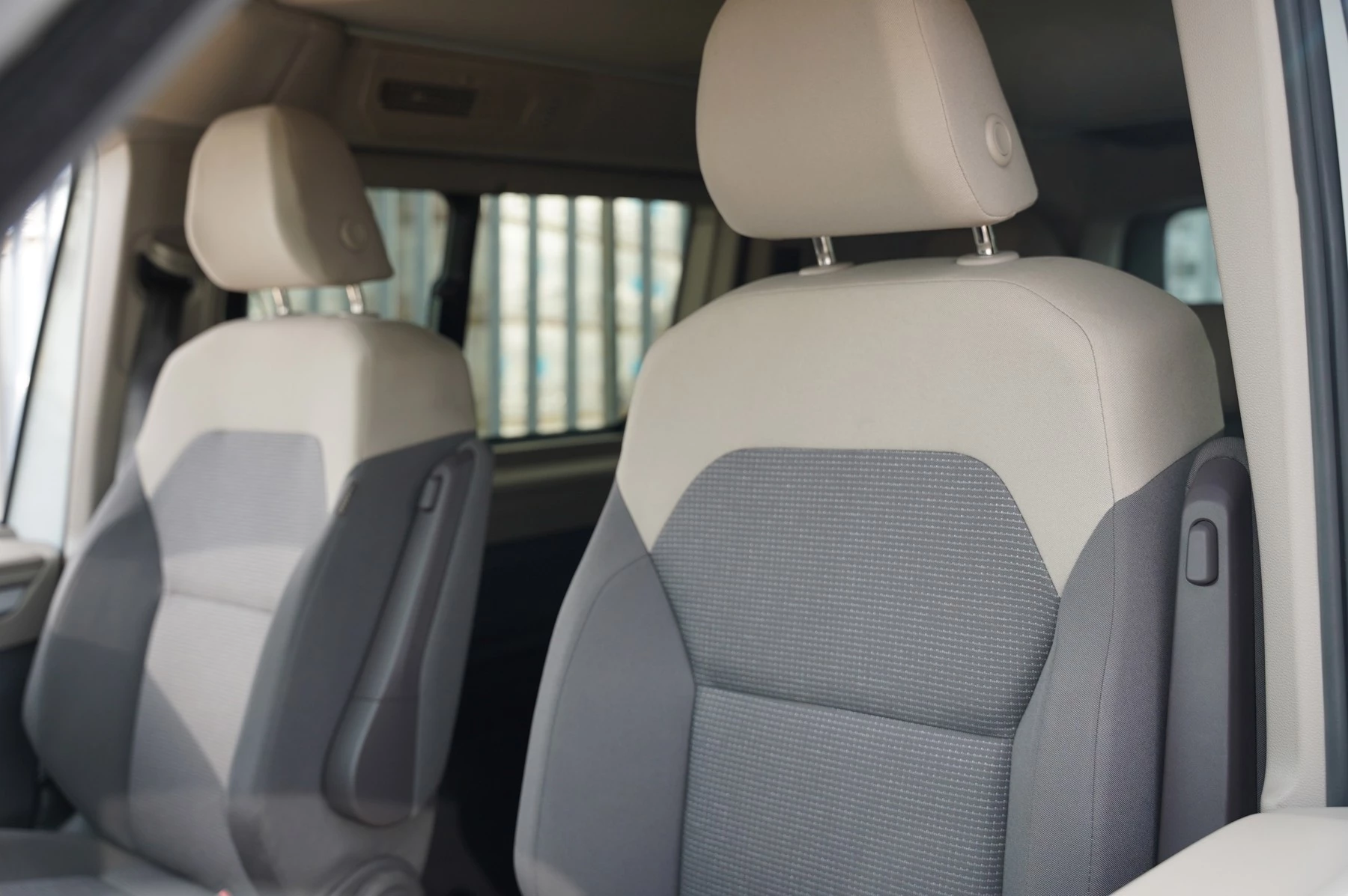 Volkswagen-California-image-9