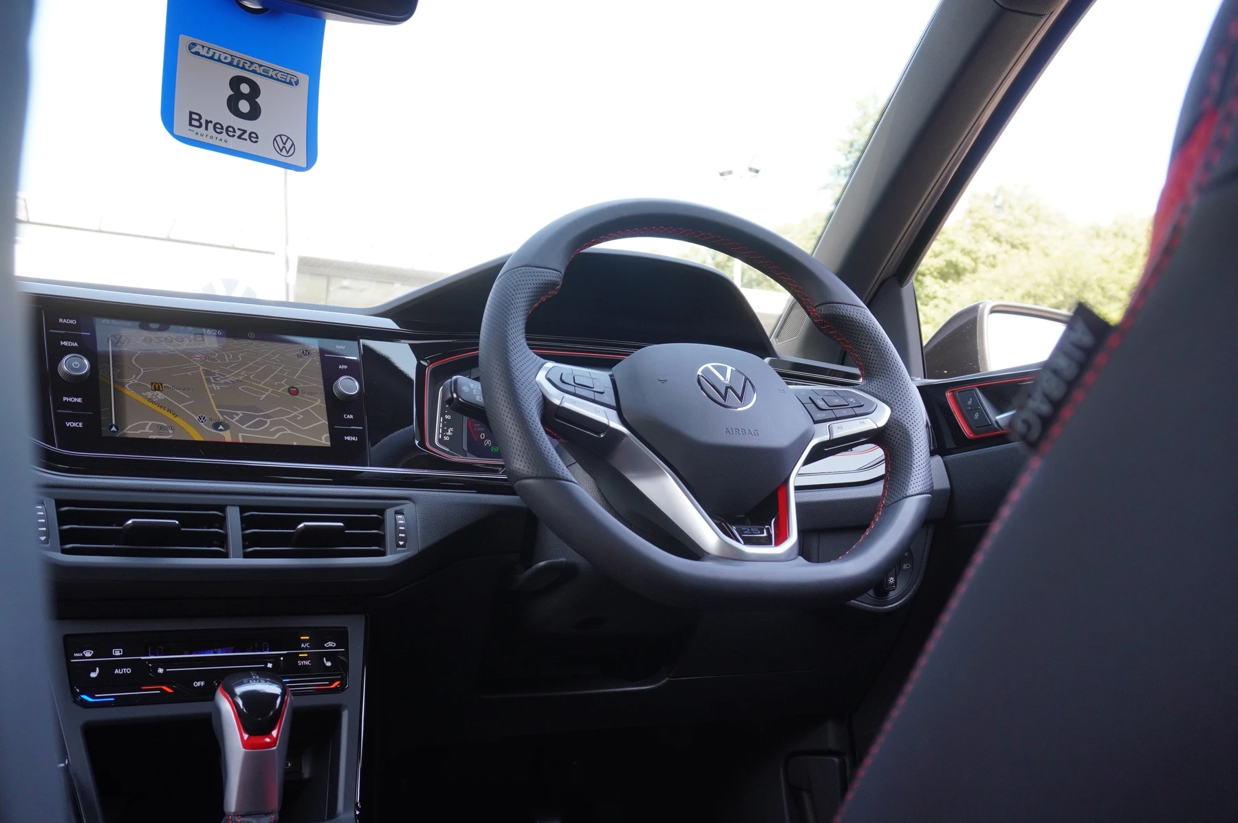 Volkswagen-Polo-image-34