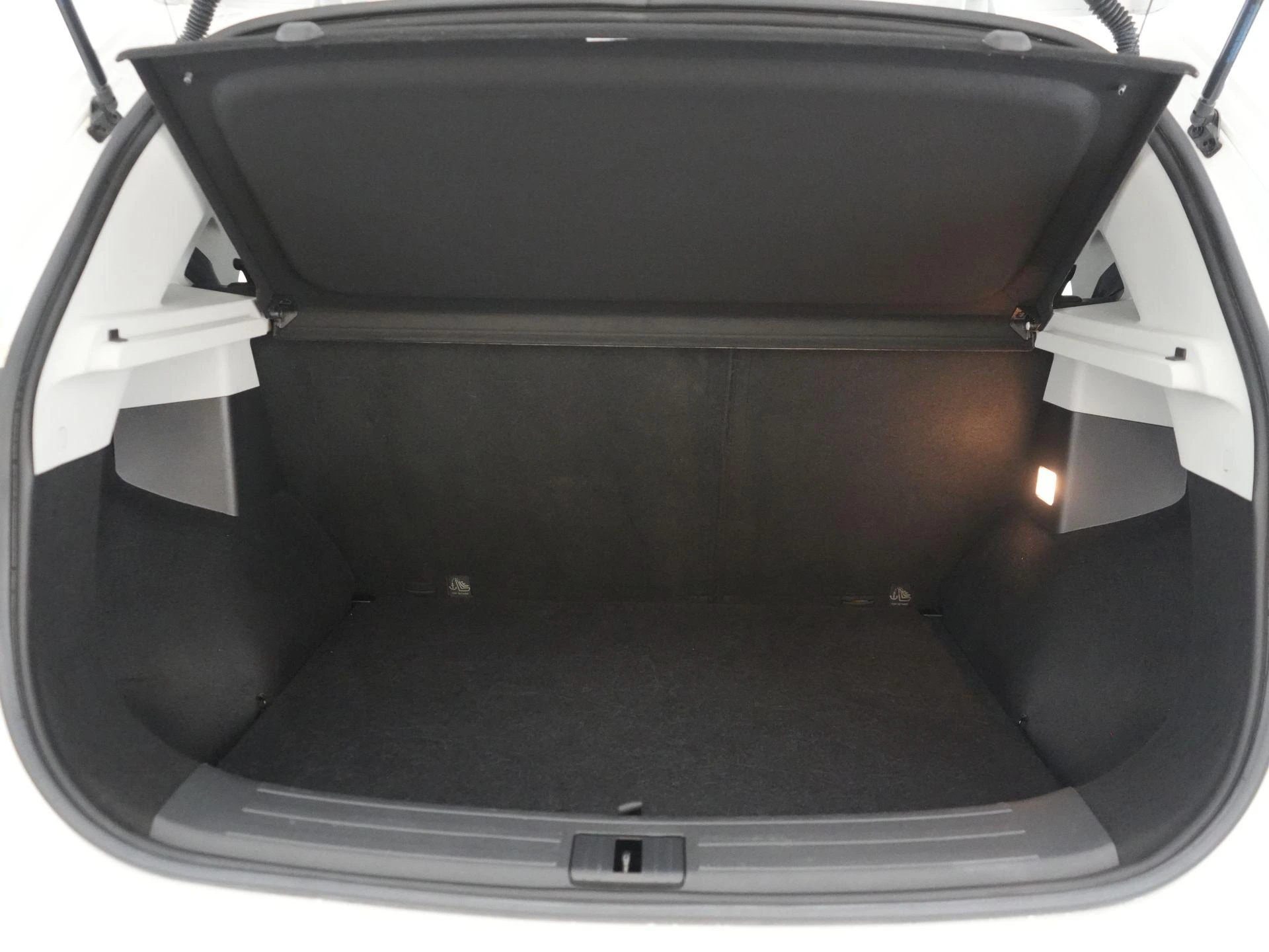 MG-ZS-image-15