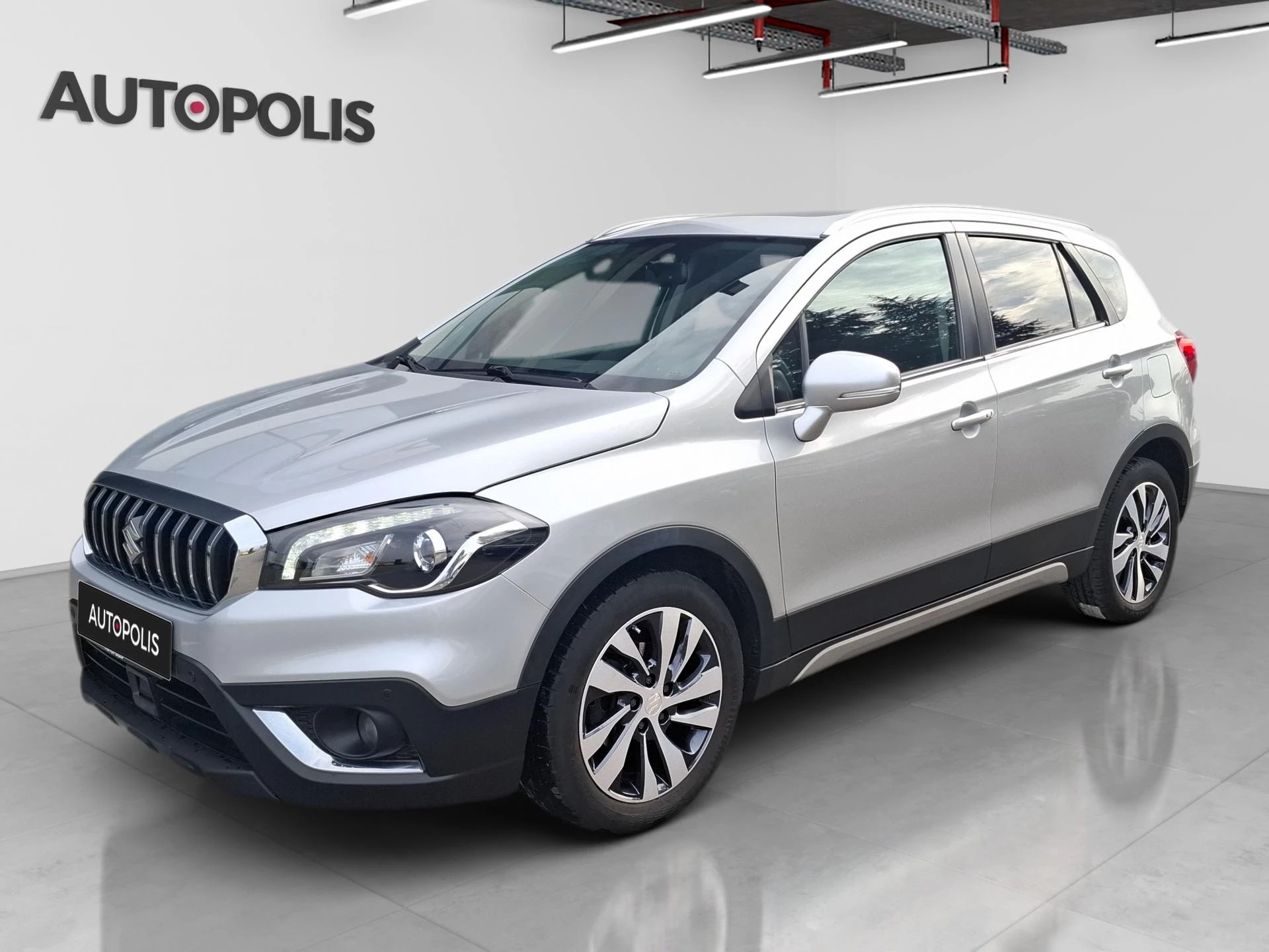 Suzuki-S-Cross-image-0