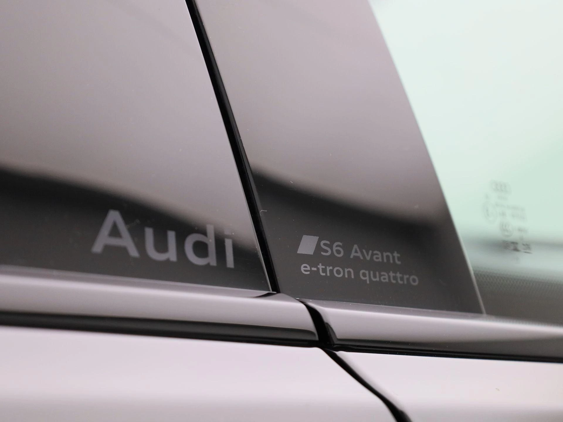 Audi A6 Avant e-tron S6 100 kWh 503 PK