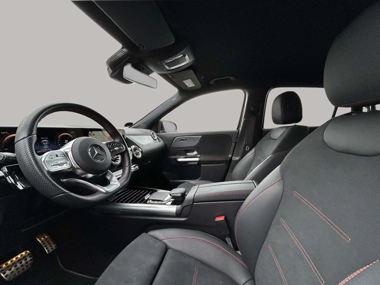 Mercedes-Benz-EQA-image-9