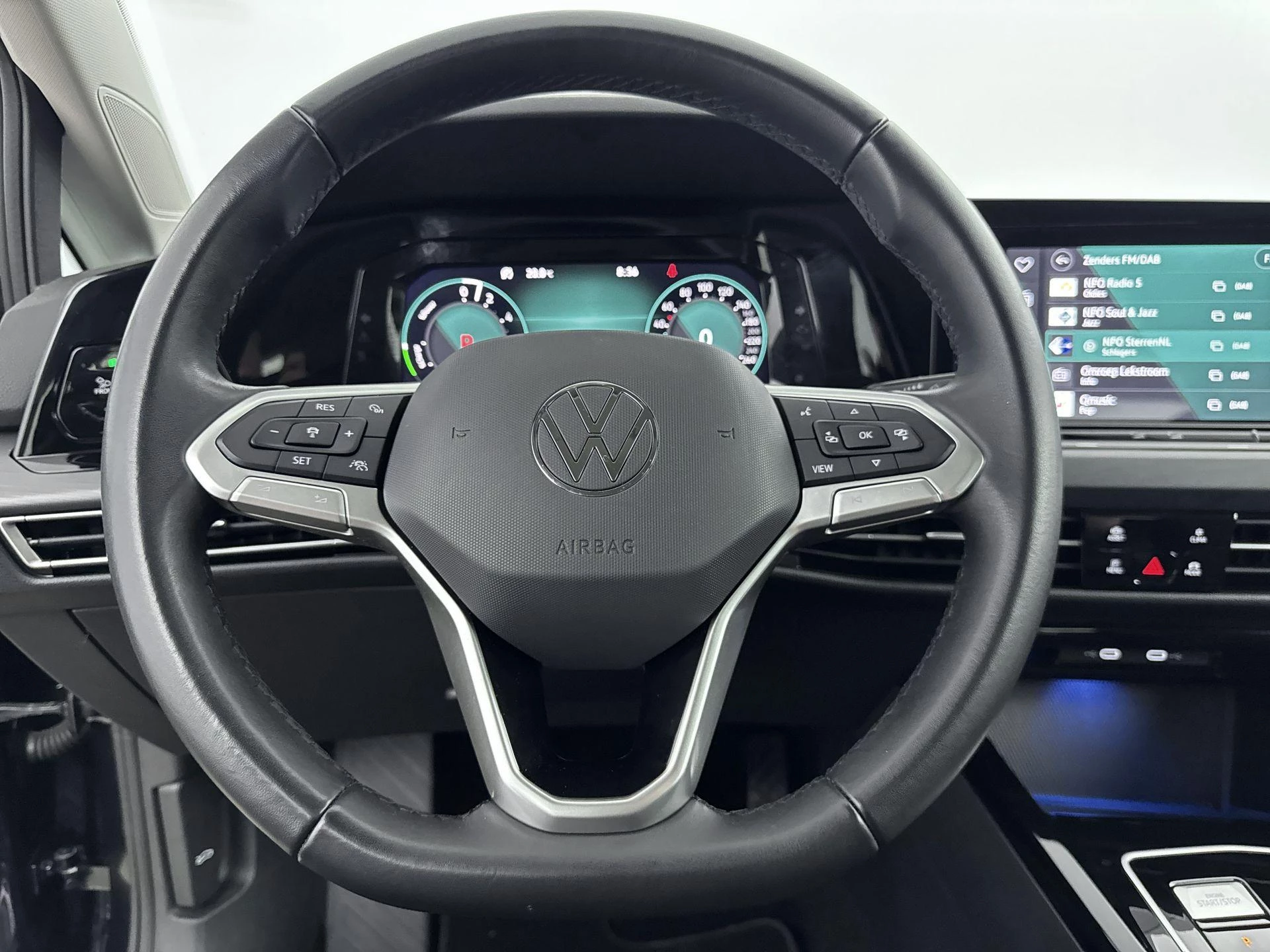 Volkswagen Golf 1.4 eHybrid Style