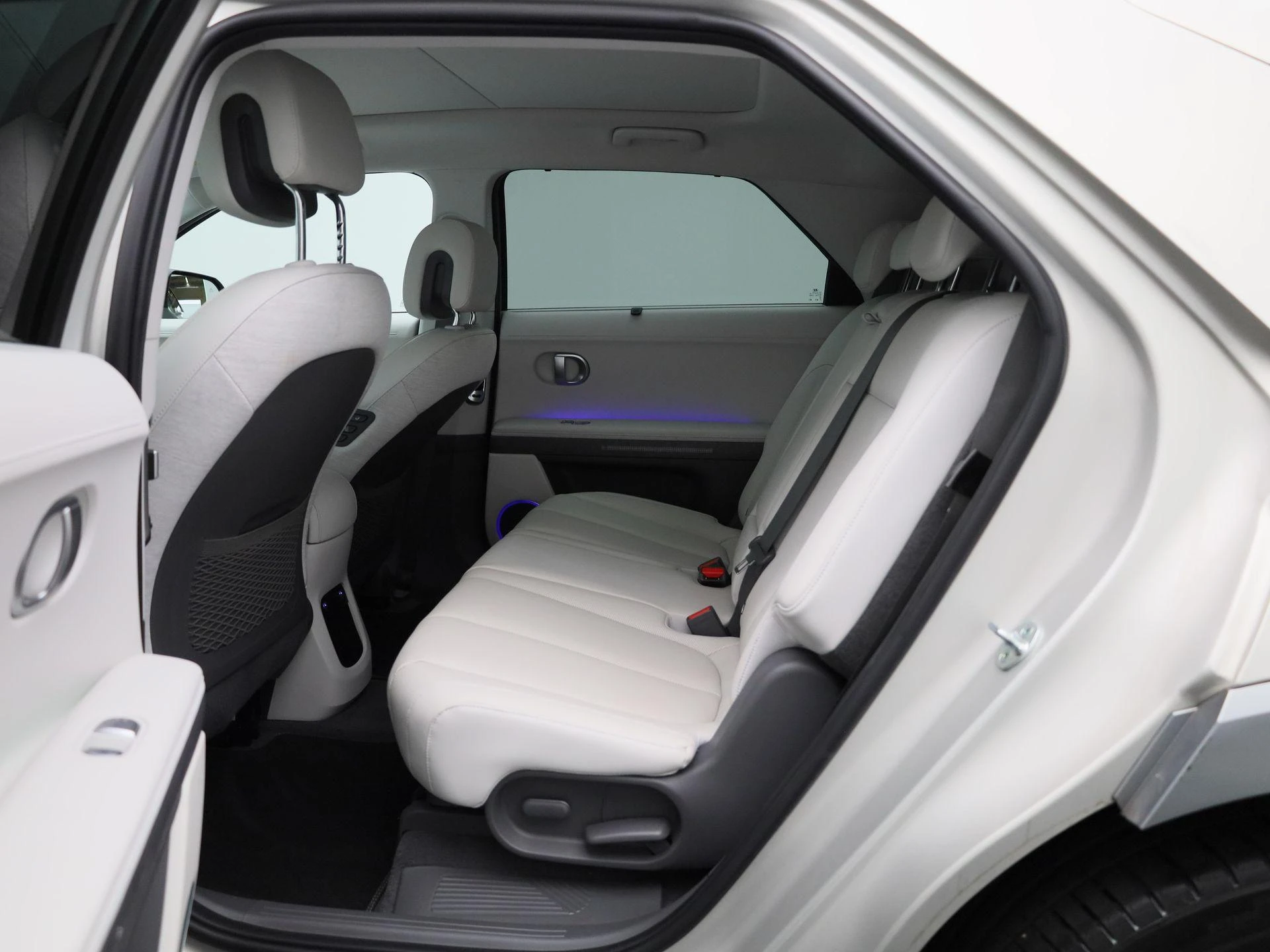 Hyundai-IONIQ 5-image-9