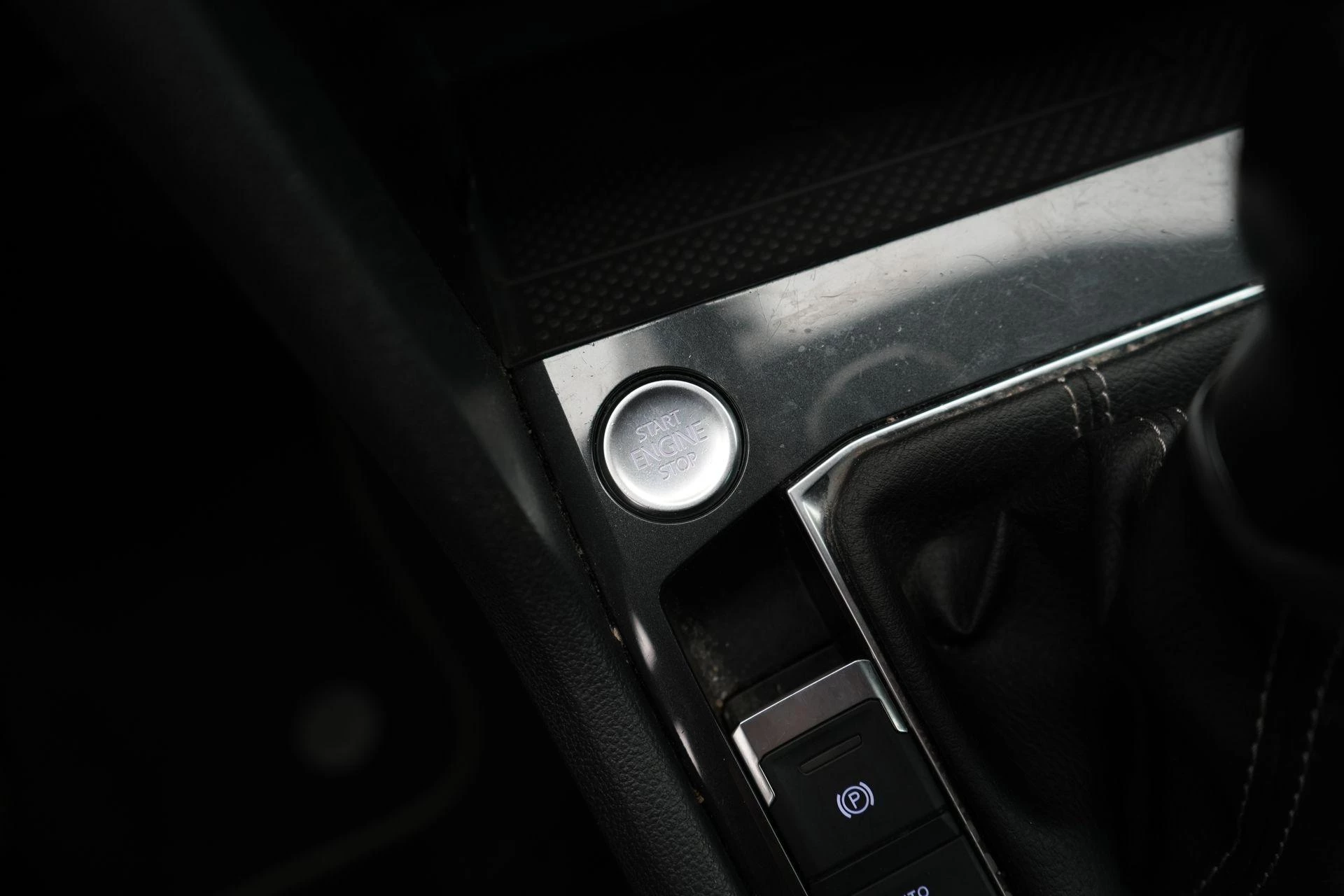 Volkswagen-Tiguan-image-30