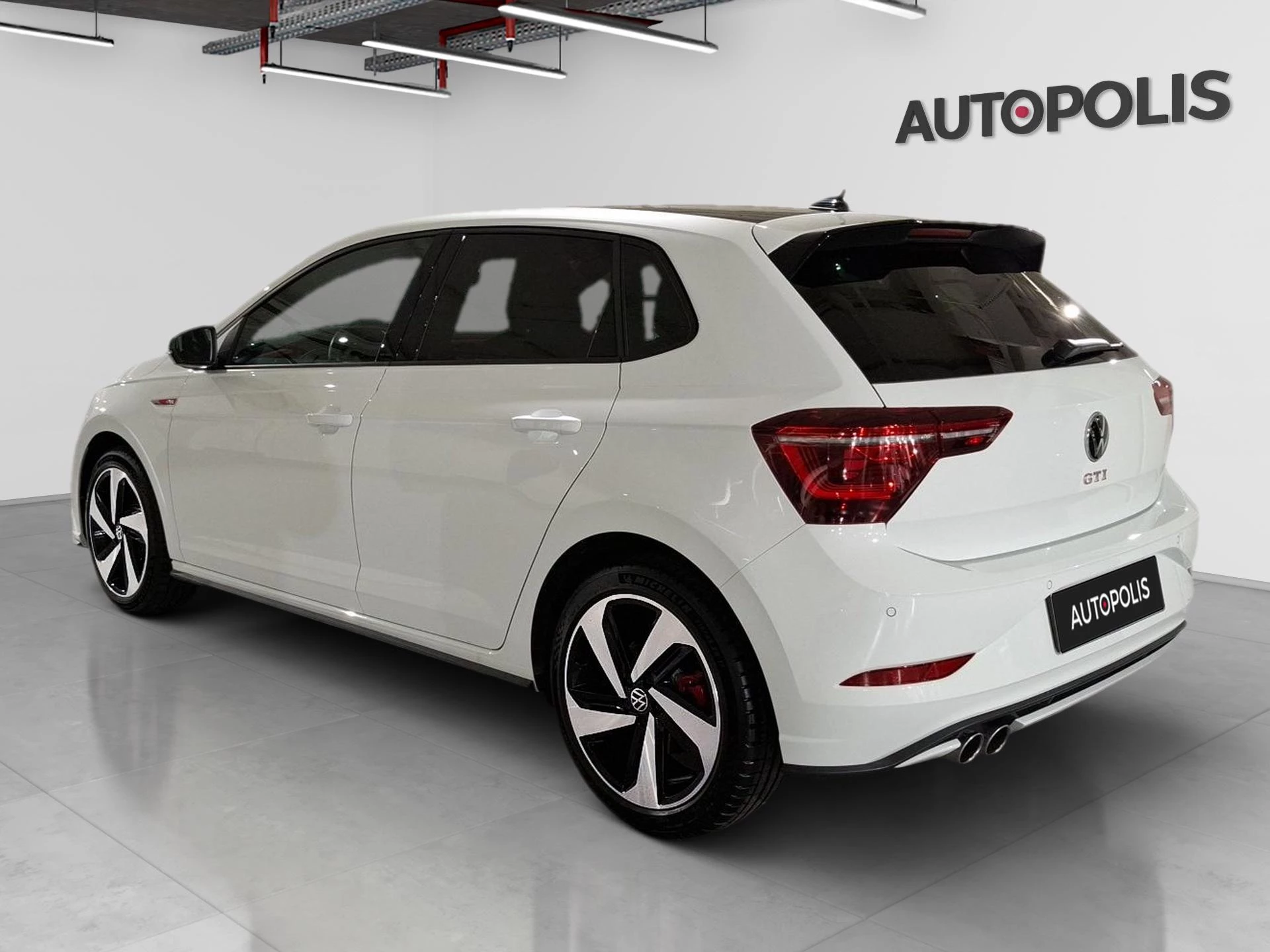 Volkswagen-Polo-image-14
