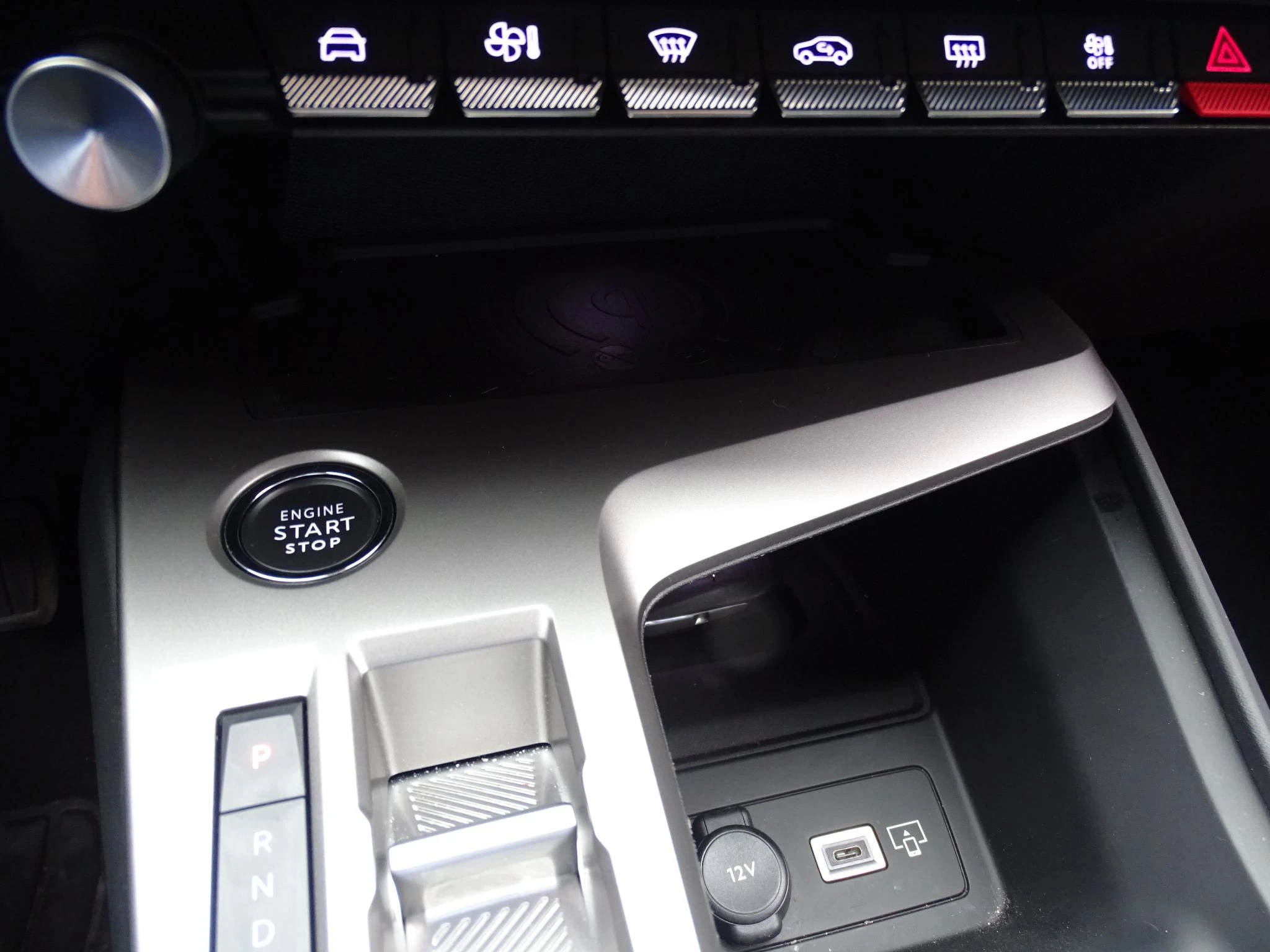 Peugeot-408-image-22