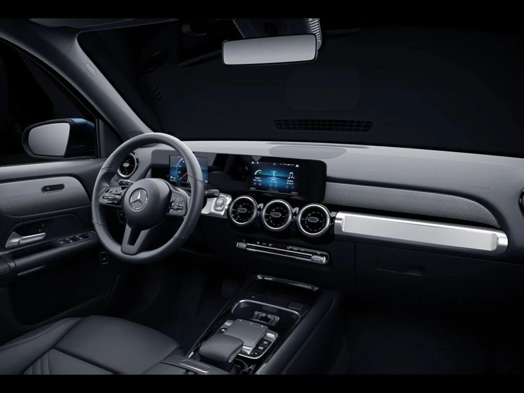 Mercedes-Benz-GLB 180 d-image-11