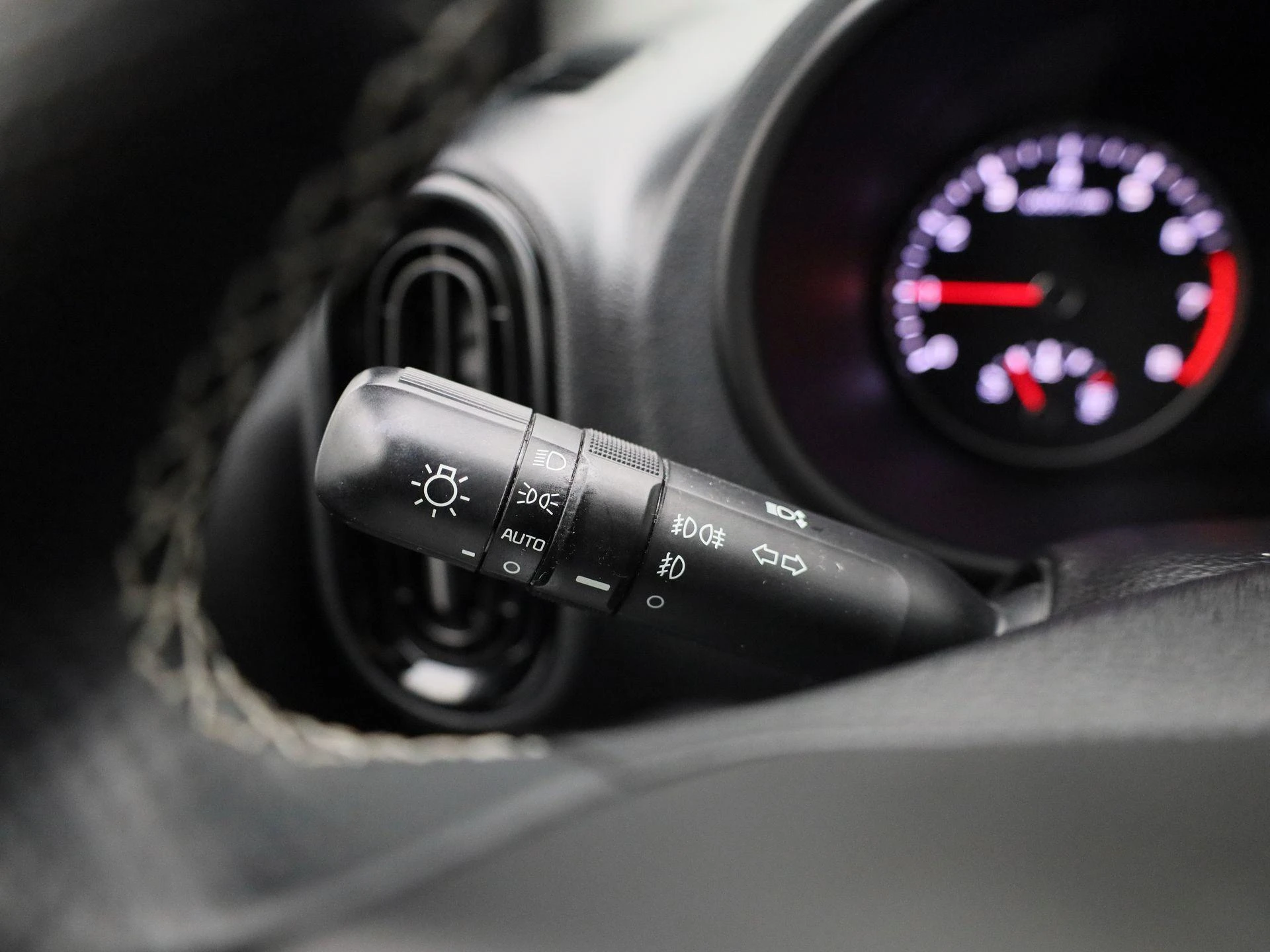 Kia-Picanto-image-18