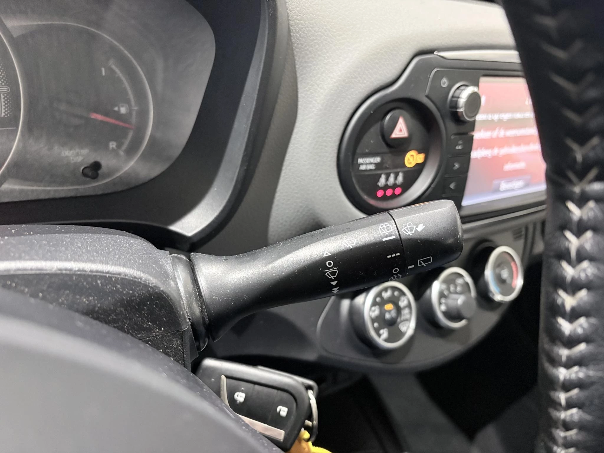 Toyota-Yaris-image-14