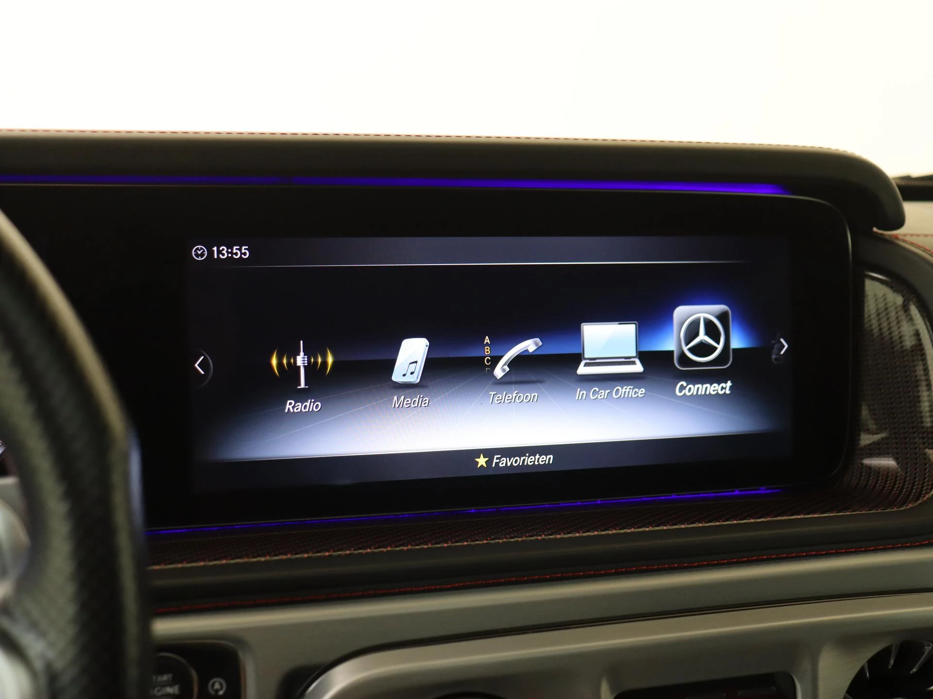 Mercedes-Benz-G-Klasse-image-24