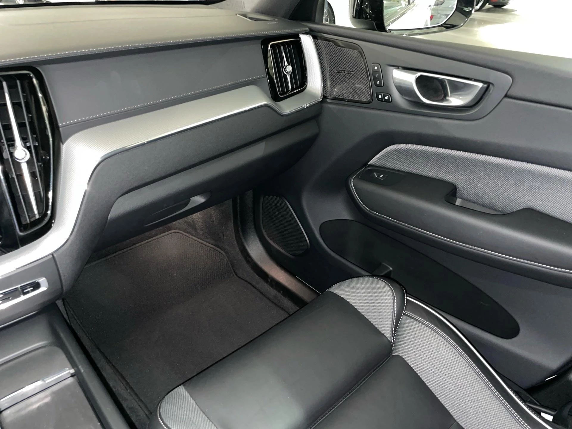 Volvo XC60 2.0 B4 D 4x4 Ultimate Dark Aut.