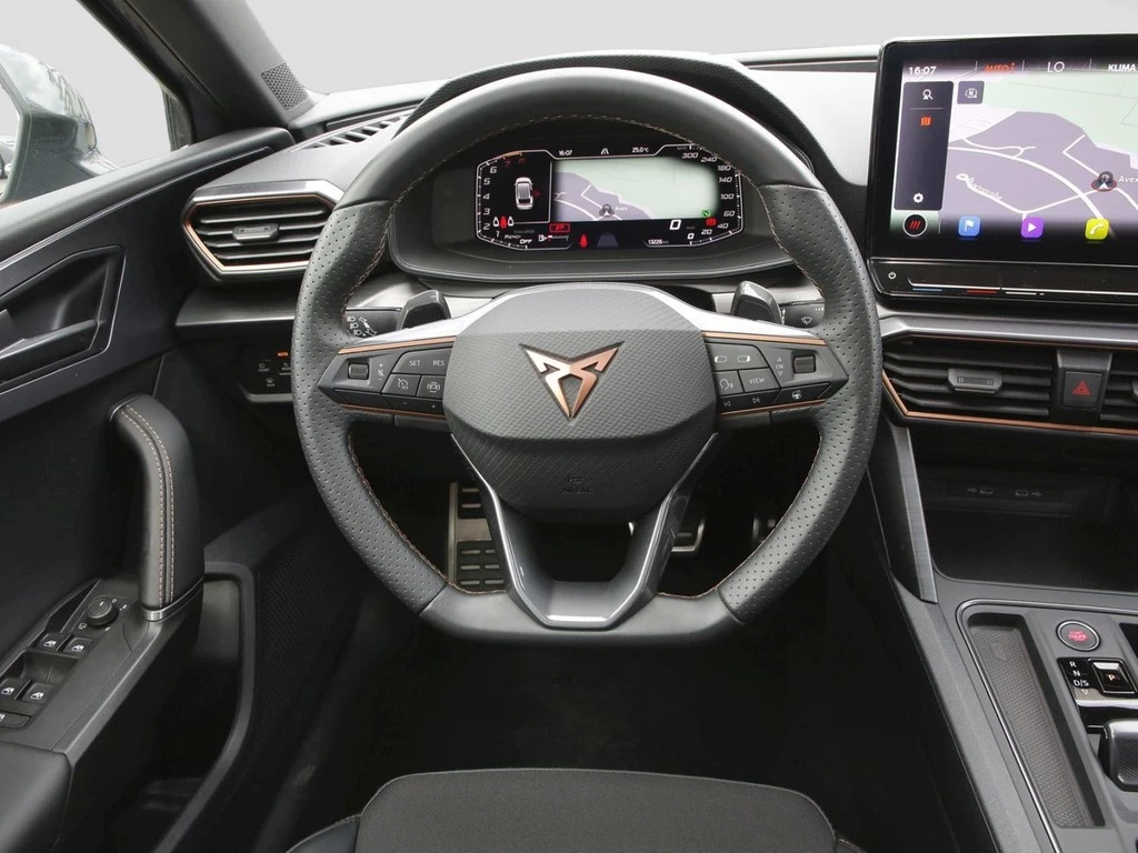 CUPRA Leon Sportstourer VZ 2.0 TSI 19" AHK Navi+VC LED PDC Kessy