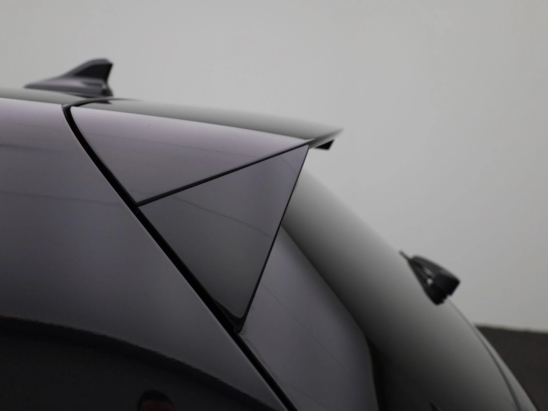 Volkswagen-Golf-image-36
