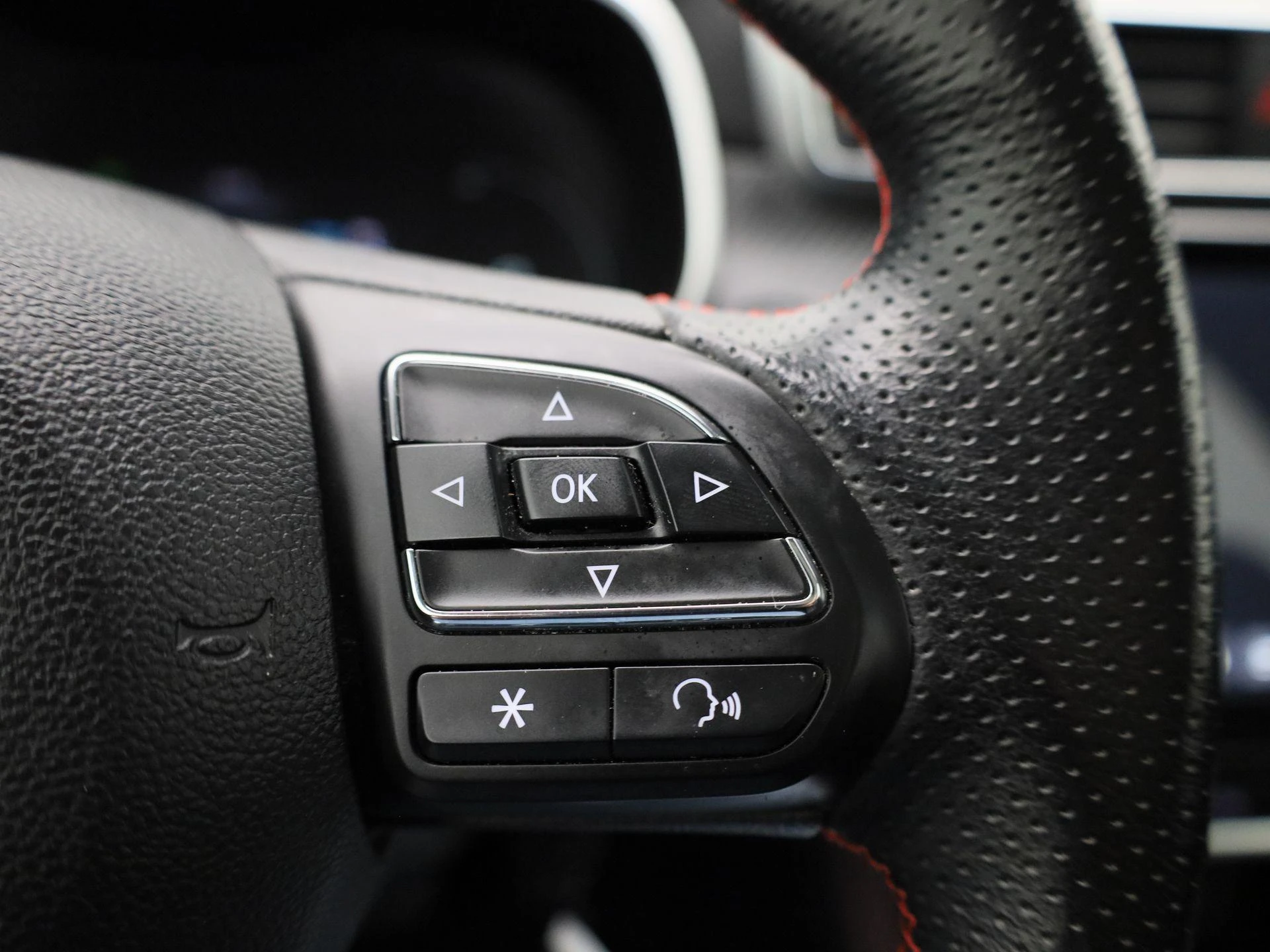 MG-ZS EV-image-17