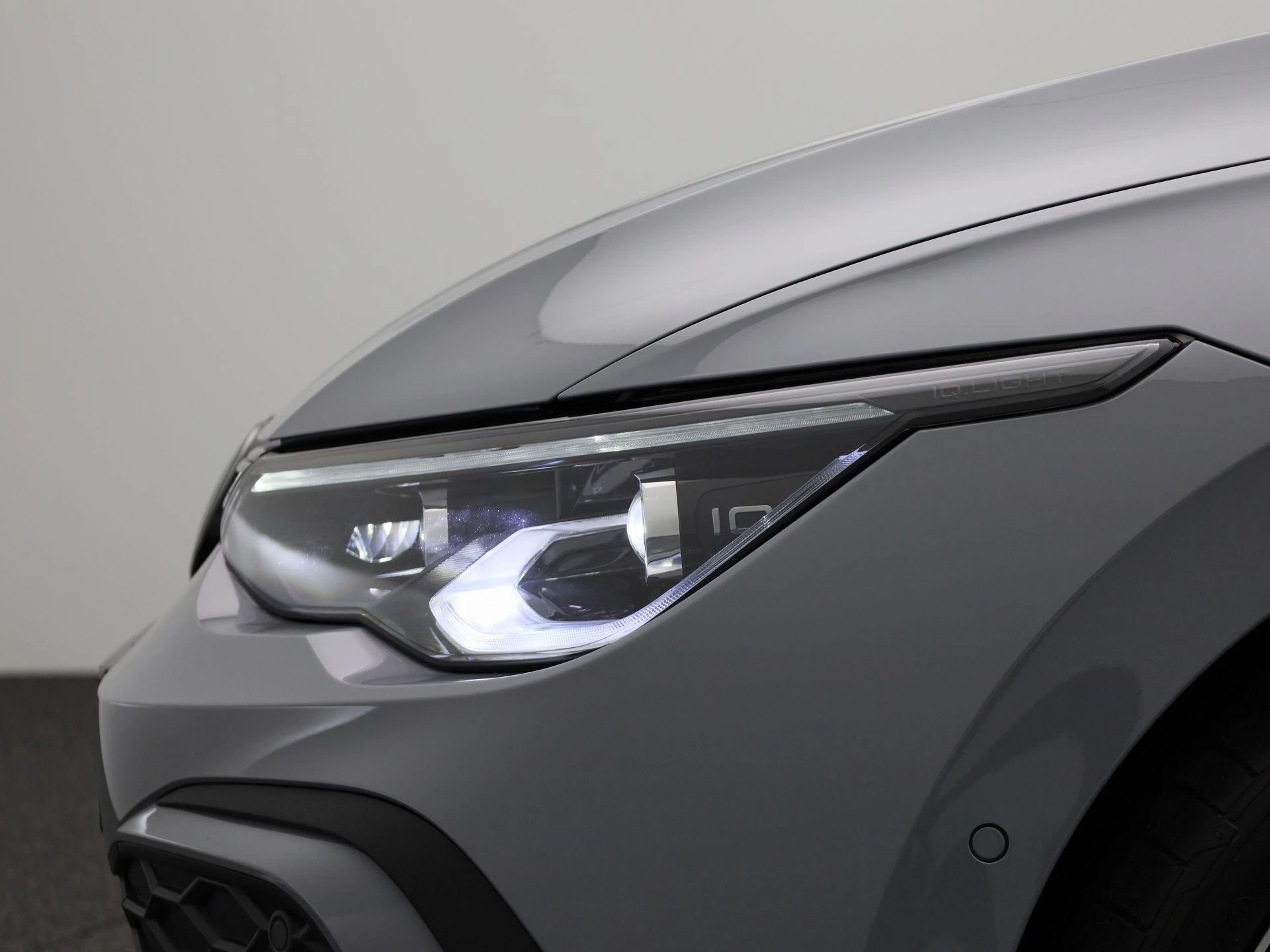 Volkswagen-Golf-image-14